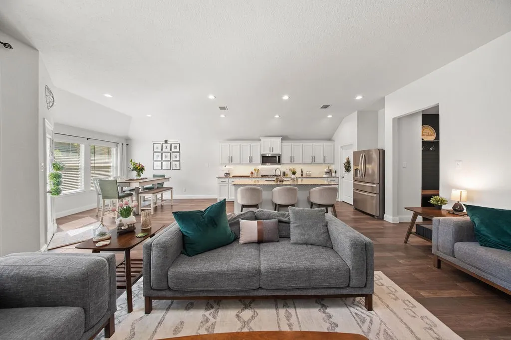 Single Family Residence For Sale in Tarrant County , 1357 Collett Sublett Road, Kennedale, Texas 76060, 3 Bedroom, 2 Bathroom, 2 Garage spaces, 1,804 Sqft, built in 2021, mls#21393935, Real Estate Agent in Kennedale, Homes For Sale in Tarrant county, Homes For Sale in Kennedale, Realtor in Kennedale Texas, Real Estate Brokerage Independent Realty Texas, Luminita Cordes Realtor
