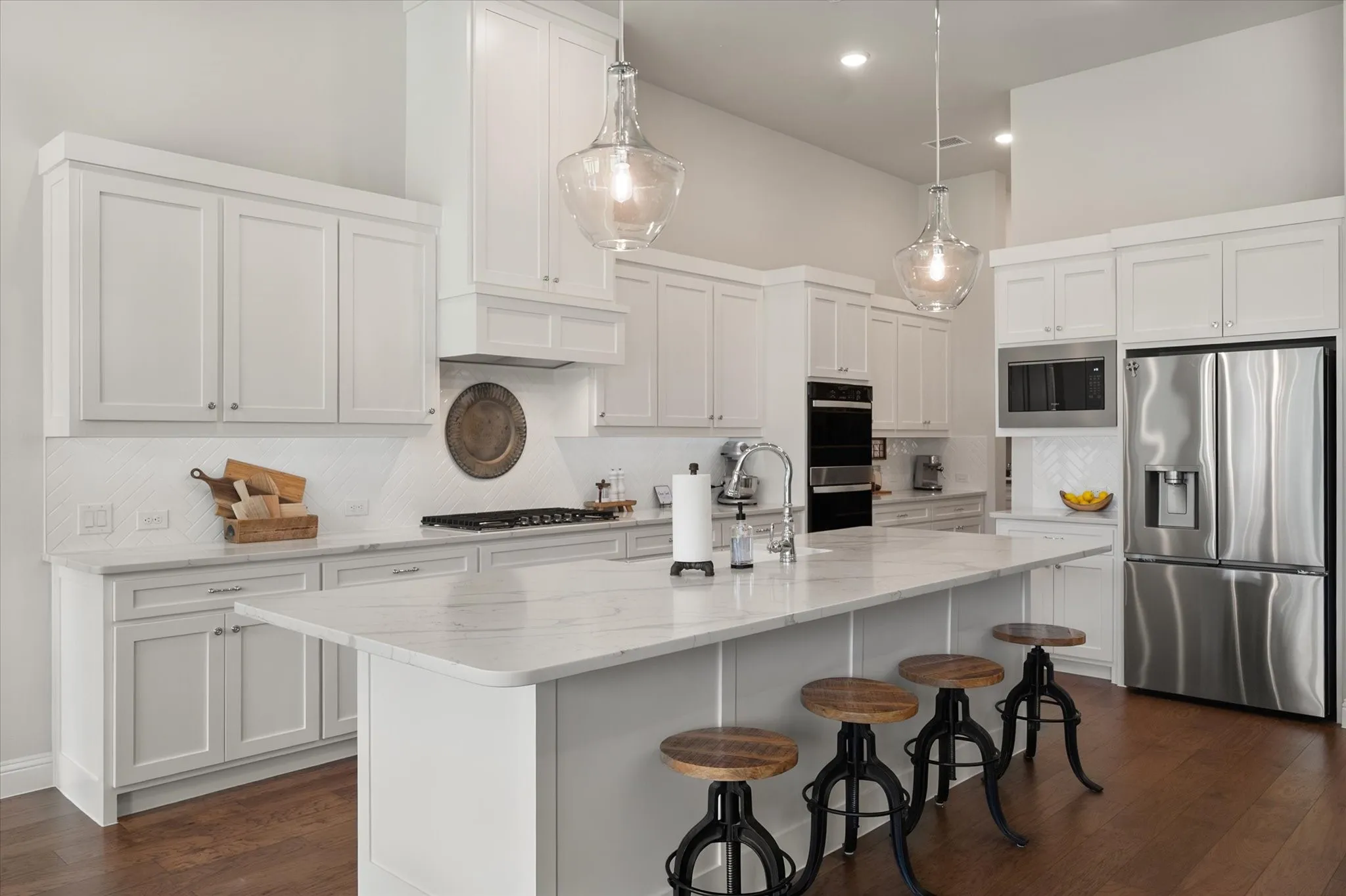 Single Family Residence For Sale in Tarrant County , 2001 Rockwood Lane, Mansfield, Texas 76063, 4 Bedroom, 4 Bathroom, 3 Garage spaces, 3,477 Sqft, built in 2024, mls#21393820, Real Estate Agent in Mansfield, Homes For Sale in Tarrant county, Homes For Sale in Mansfield, Realtor in Mansfield Texas, Real Estate Brokerage Independent Realty Texas, Luminita Cordes Realtor