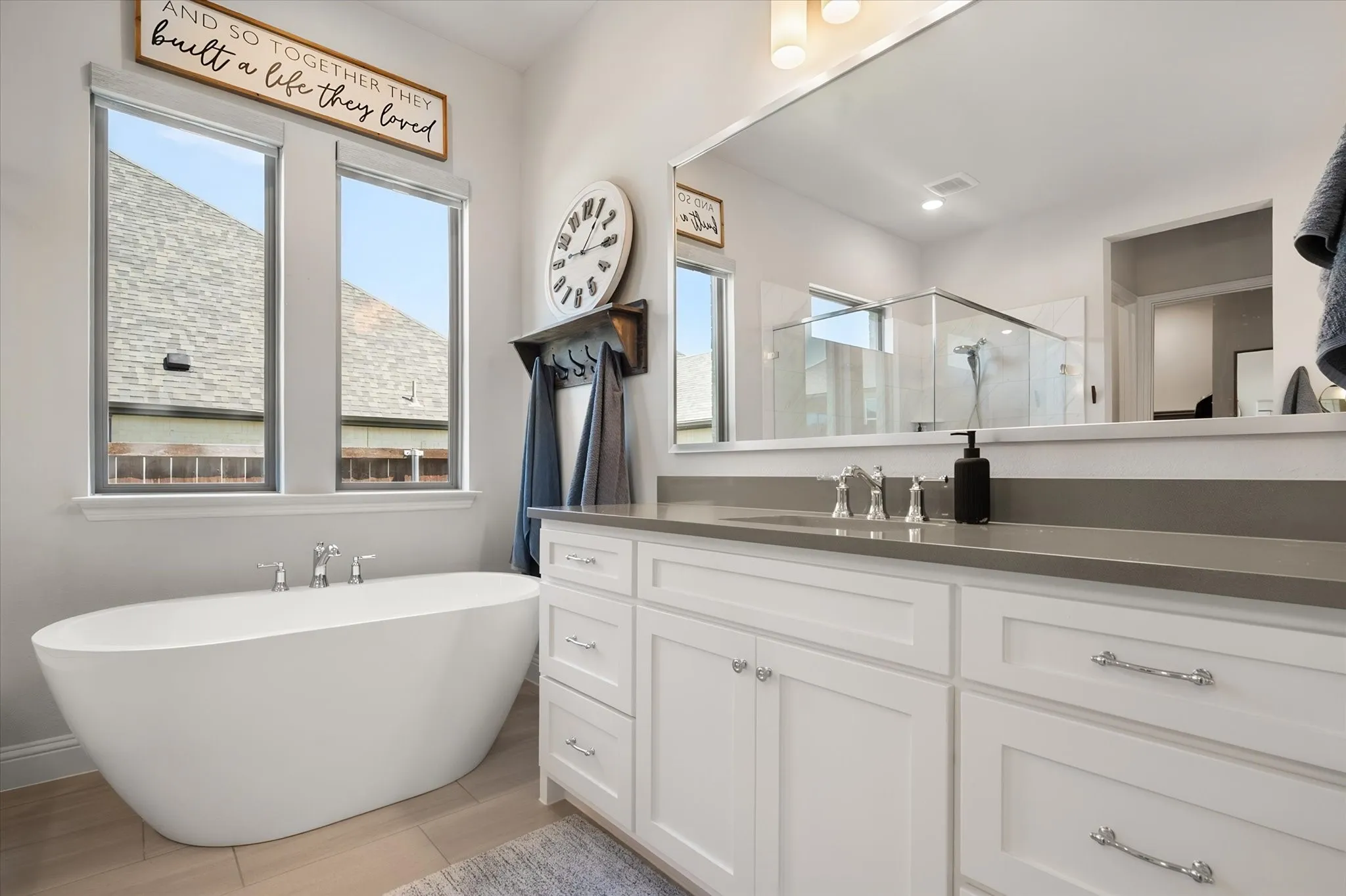 Single Family Residence For Sale in Tarrant County , 2001 Rockwood Lane, Mansfield, Texas 76063, 4 Bedroom, 4 Bathroom, 3 Garage spaces, 3,477 Sqft, built in 2024, mls#21393820, Real Estate Agent in Mansfield, Homes For Sale in Tarrant county, Homes For Sale in Mansfield, Realtor in Mansfield Texas, Real Estate Brokerage Independent Realty Texas, Luminita Cordes Realtor