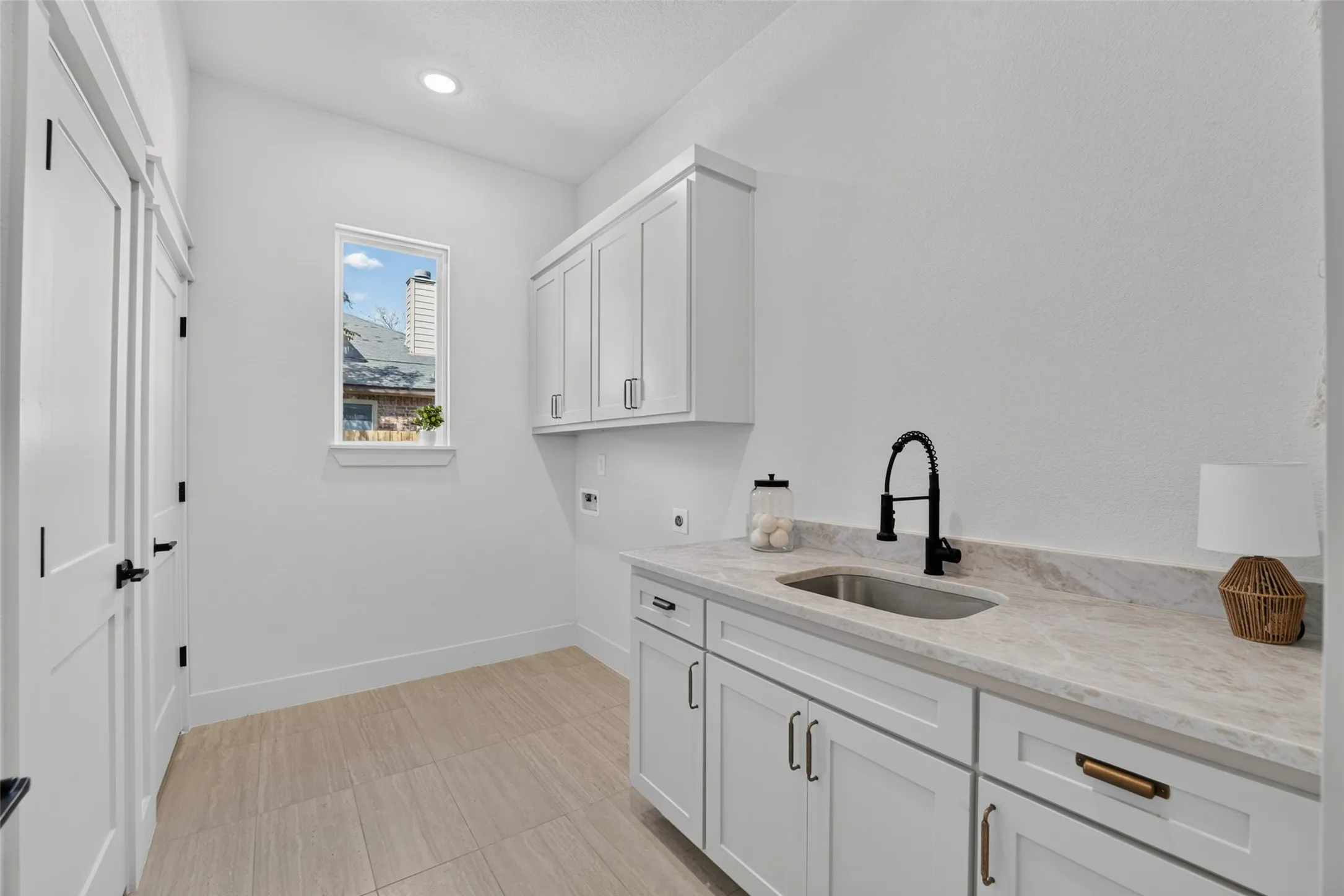 Single Family Residence For Sale in Tarrant County , 717 Easley Street, White Settlement, Texas 76108, 4 Bedroom, 3 Bathroom, 2 Garage spaces, 2,618 Sqft, built in 2026, mls#21394718, Real Estate Agent in White Settlement, Homes For Sale in Tarrant county, Homes For Sale in White Settlement, Realtor in White Settlement Texas, Real Estate Brokerage Independent Realty Texas, Luminita Cordes Realtor