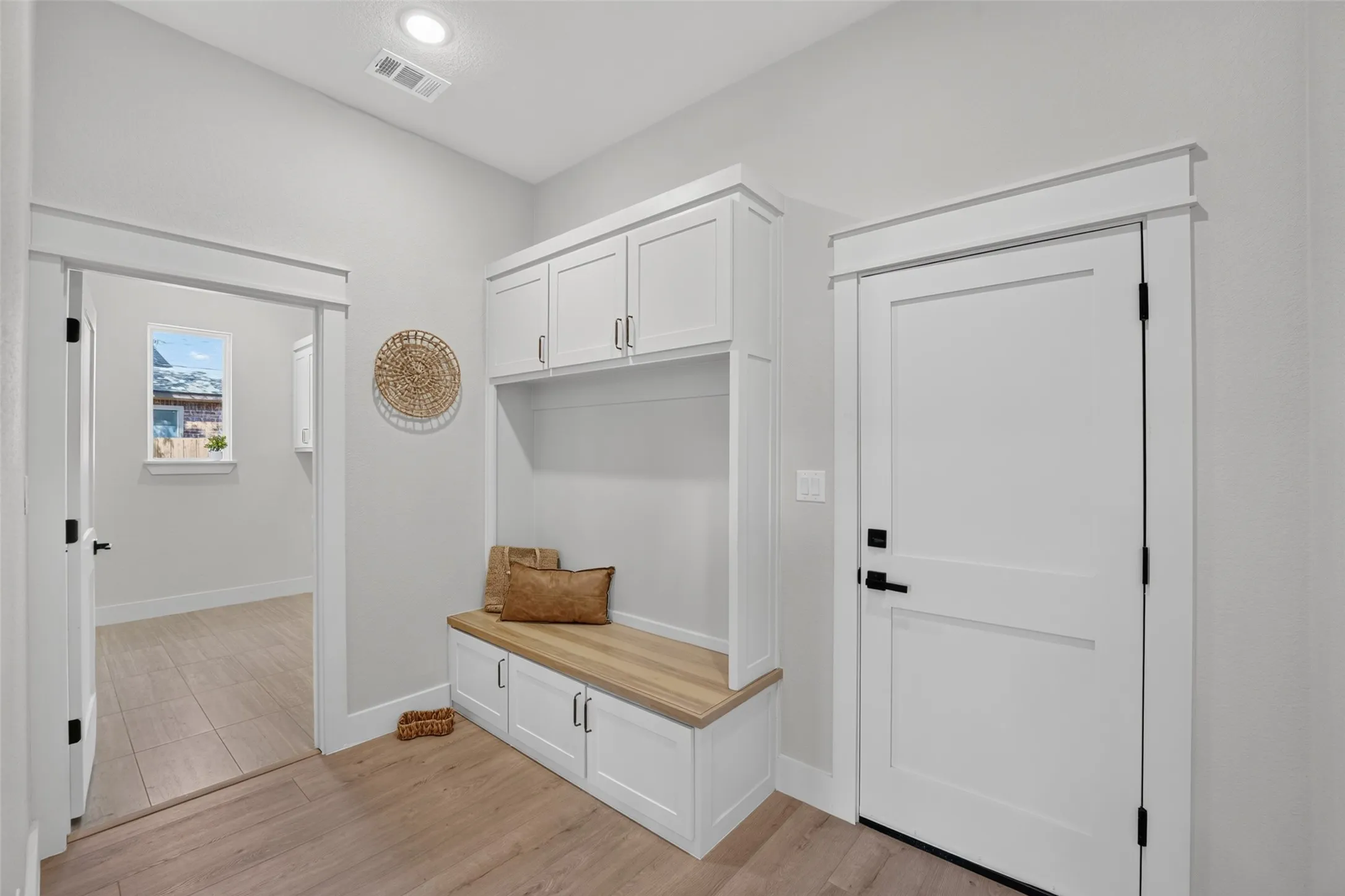 Single Family Residence For Sale in Tarrant County , 717 Easley Street, White Settlement, Texas 76108, 4 Bedroom, 3 Bathroom, 2 Garage spaces, 2,618 Sqft, built in 2026, mls#21394718, Real Estate Agent in White Settlement, Homes For Sale in Tarrant county, Homes For Sale in White Settlement, Realtor in White Settlement Texas, Real Estate Brokerage Independent Realty Texas, Luminita Cordes Realtor