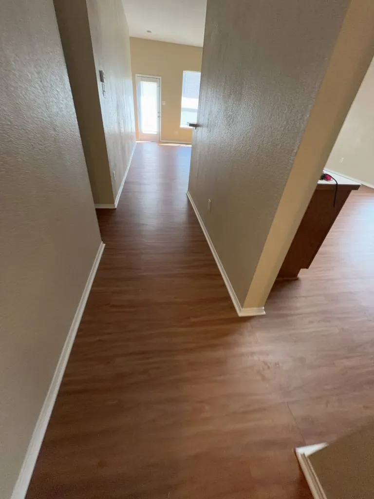 Single Family Residence For Rent in Tarrant County , 1513 Kingfisher Drive, Fort Worth, Texas 76131, 3 Bedroom, 2 Bathroom, 2 Garage spaces, 1,800 Sqft, built in 2004, mls#21394790, Real Estate Agent in Fort Worth, Homes For Rent in Tarrant county, Homes For Rent in Fort Worth, Realtor in Fort Worth Texas, Real Estate Brokerage Independent Realty Texas, Luminita Cordes Realtor