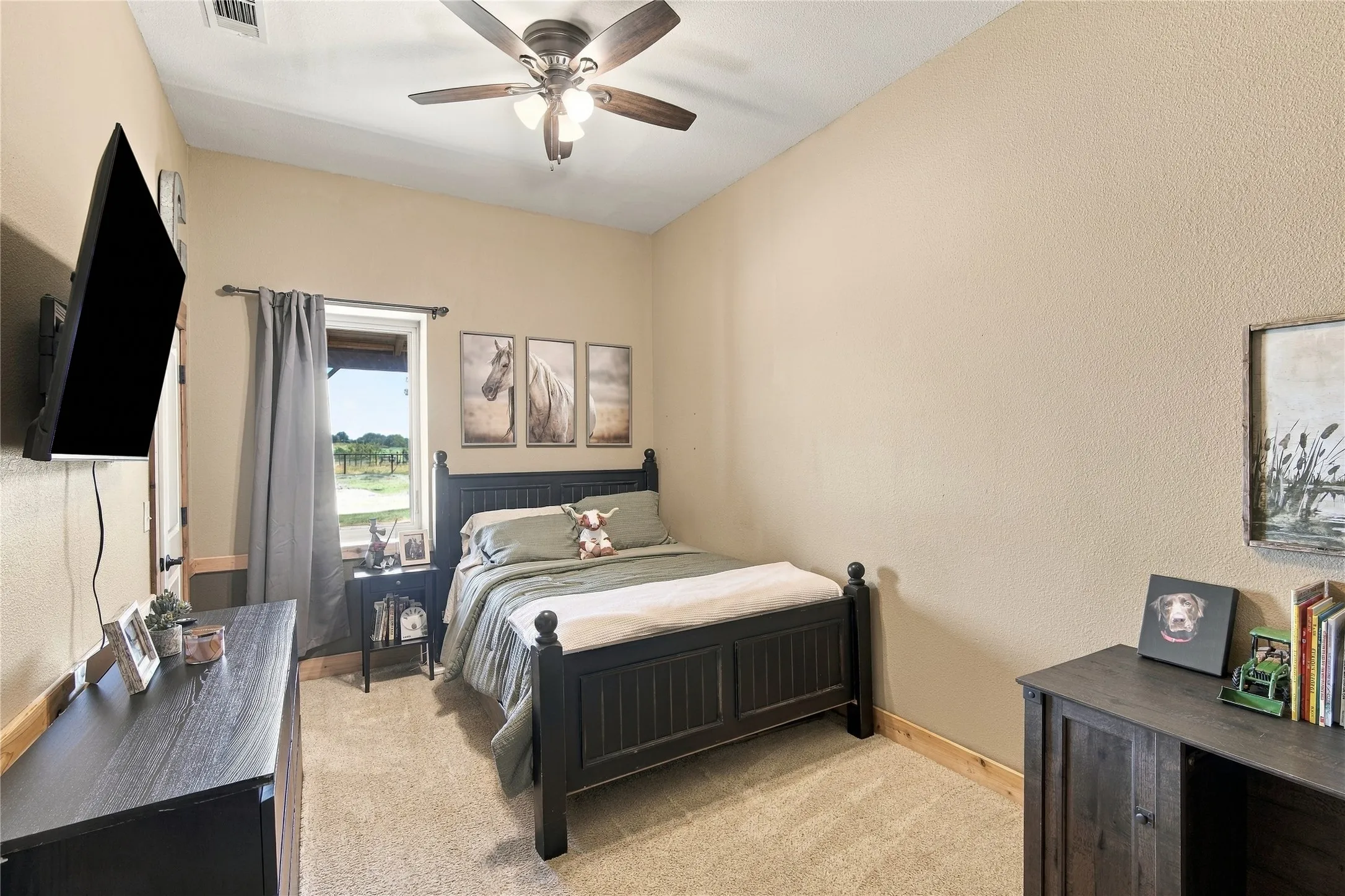 Single Family Residence For Sale in Ellis County , 290 Barton Road, Maypearl, Texas 76064, 3 Bedroom, 3 Bathroom, Garage spaces, 3,664 Sqft, built in 2014, mls#21387139, Real Estate Agent in Maypearl, Homes For Sale in Ellis county, Homes For Sale in Maypearl, Realtor in Maypearl Texas, Real Estate Brokerage Independent Realty Texas, Luminita Cordes Realtor