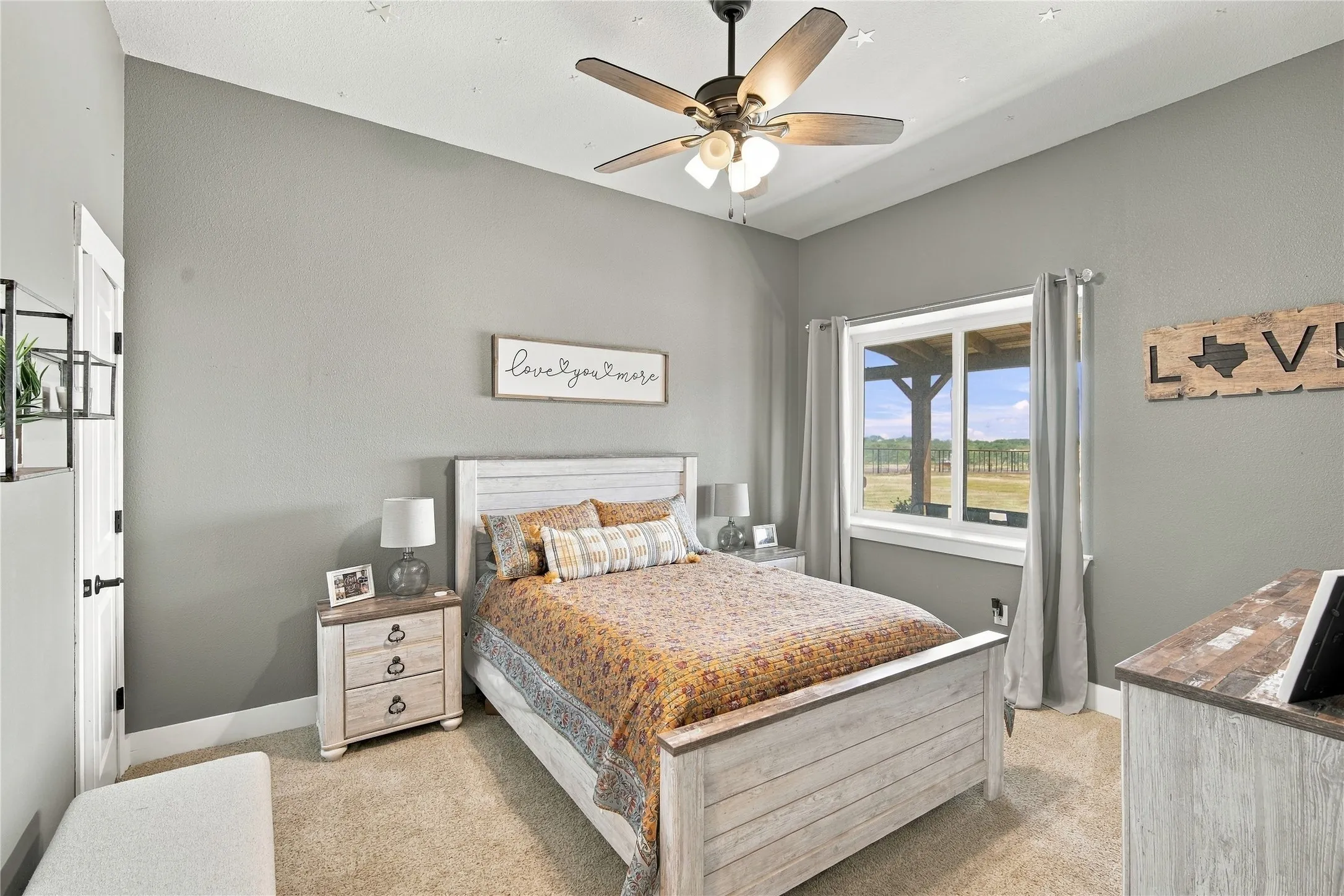 Single Family Residence For Sale in Ellis County , 290 Barton Road, Maypearl, Texas 76064, 3 Bedroom, 3 Bathroom, Garage spaces, 3,664 Sqft, built in 2014, mls#21387139, Real Estate Agent in Maypearl, Homes For Sale in Ellis county, Homes For Sale in Maypearl, Realtor in Maypearl Texas, Real Estate Brokerage Independent Realty Texas, Luminita Cordes Realtor