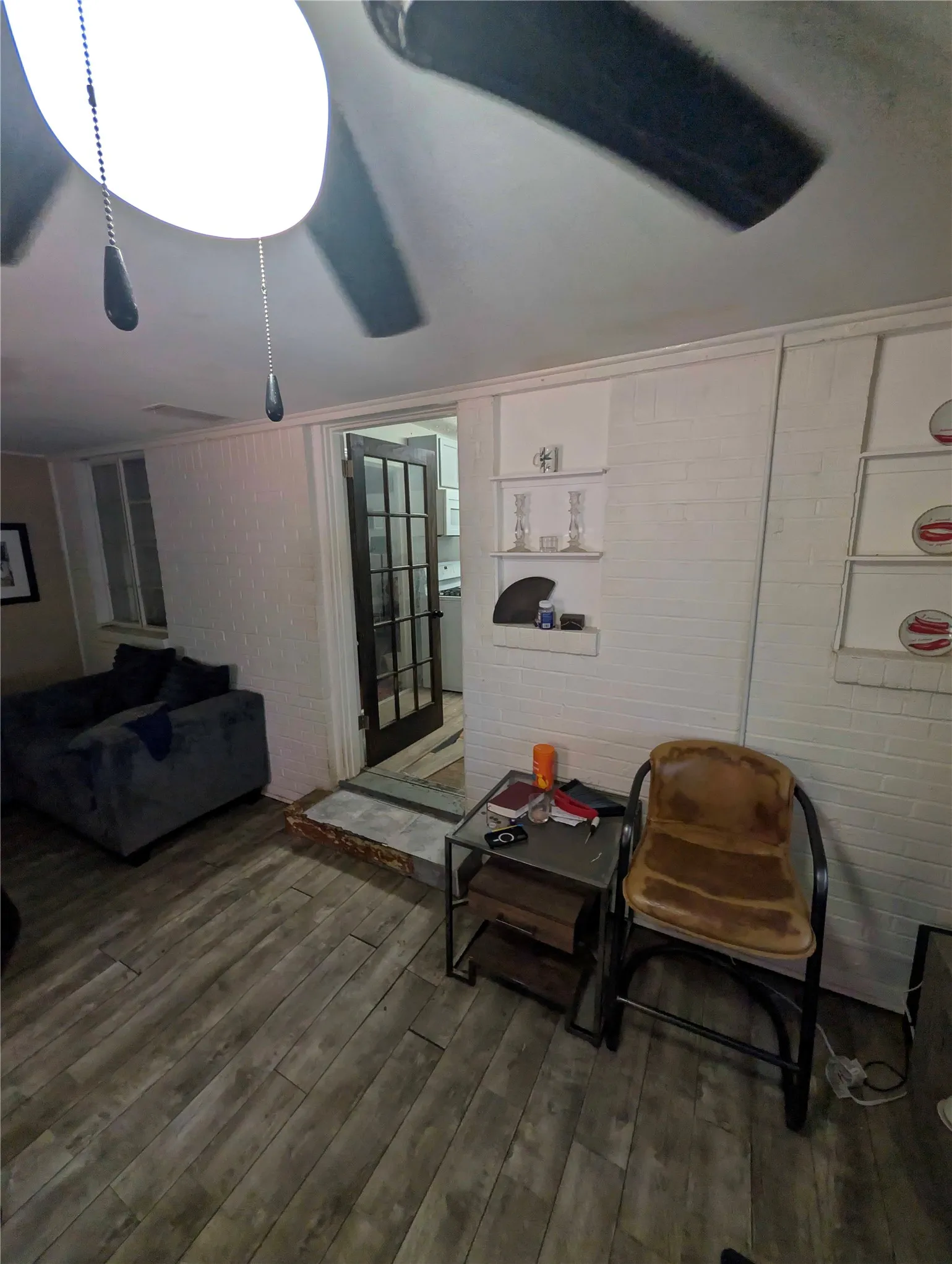 Single Family Residence For Sale in Dallas County , 2723 Grayson Drive, Dallas, Texas 75224, 3 Bedroom, 1 Bathroom, 1 Garage spaces, 1,224 Sqft, built in 1950, mls#21394793, Real Estate Agent in Dallas, Homes For Sale in Dallas county, Homes For Sale in Dallas, Realtor in Dallas Texas, Real Estate Brokerage Independent Realty Texas, Luminita Cordes Realtor