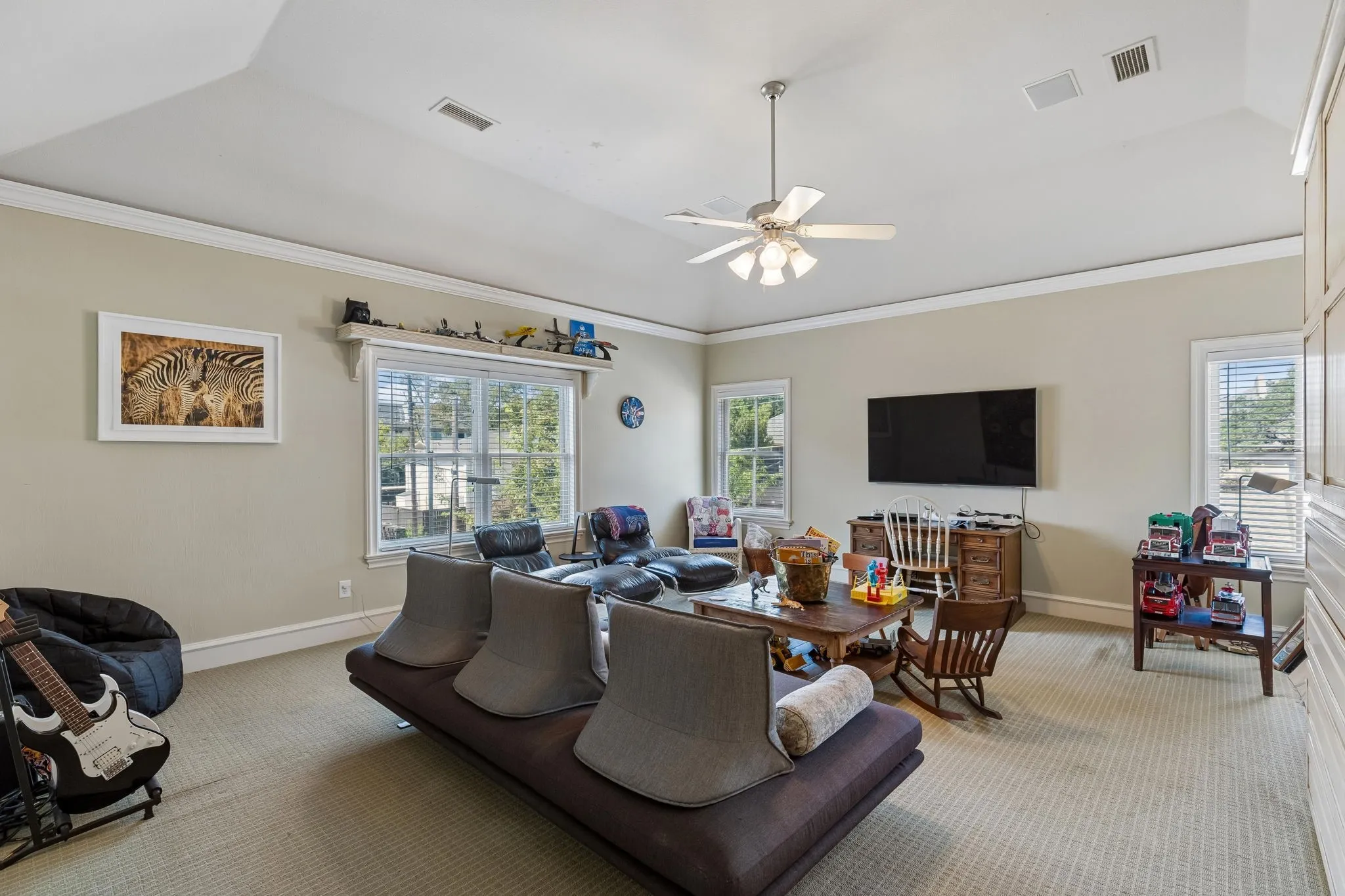 Single Family Residence For Sale in Dallas County , 3454 Potomac Avenue, University Park, Texas 75205, 3 Bedroom, 3 Bathroom, 2 Garage spaces, 2,970 Sqft, built in 1997, mls#21393840, Real Estate Agent in University Park, Homes For Sale in Dallas county, Homes For Sale in University Park, Realtor in University Park Texas, Real Estate Brokerage Independent Realty Texas, Luminita Cordes Realtor