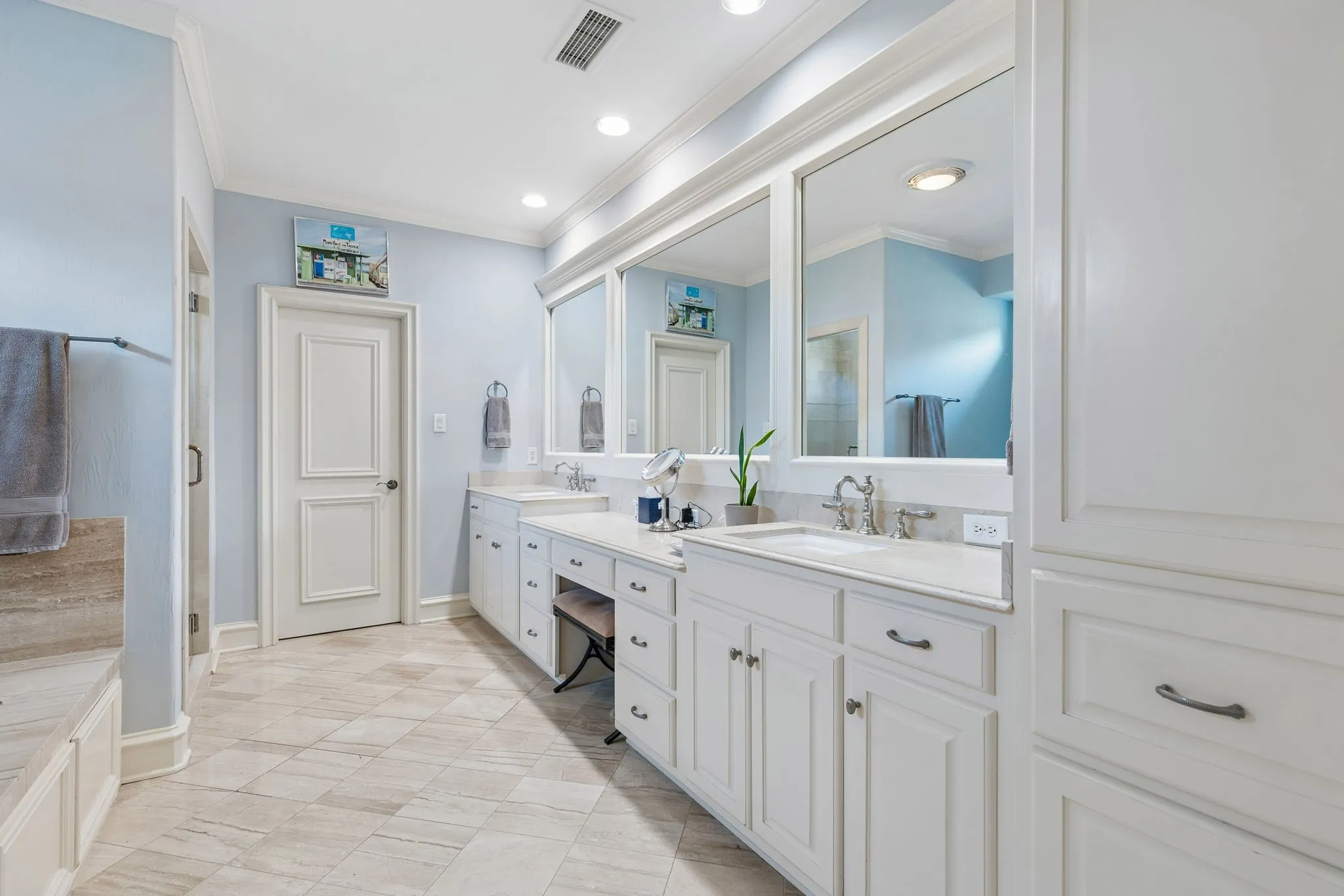 Single Family Residence For Sale in Dallas County , 3454 Potomac Avenue, University Park, Texas 75205, 3 Bedroom, 3 Bathroom, 2 Garage spaces, 2,970 Sqft, built in 1997, mls#21393840, Real Estate Agent in University Park, Homes For Sale in Dallas county, Homes For Sale in University Park, Realtor in University Park Texas, Real Estate Brokerage Independent Realty Texas, Luminita Cordes Realtor