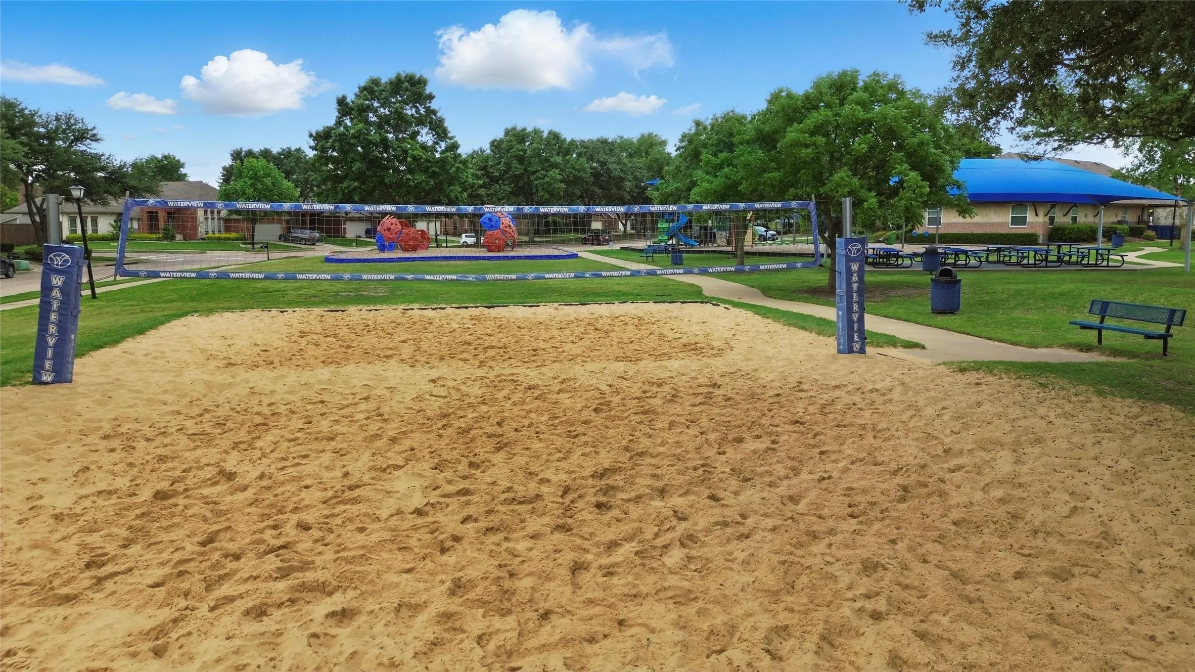 Single Family Residence For Sale in Dallas County , 10618 Newcastleton Lane, Rowlett, Texas 75089, 3 Bedroom, 3 Bathroom, 2 Garage spaces, 2,398 Sqft, built in 2001, mls#21393494, Real Estate Agent in Rowlett, Homes For Sale in Dallas county, Homes For Sale in Rowlett, Realtor in Rowlett Texas, Real Estate Brokerage Independent Realty Texas, Luminita Cordes Realtor