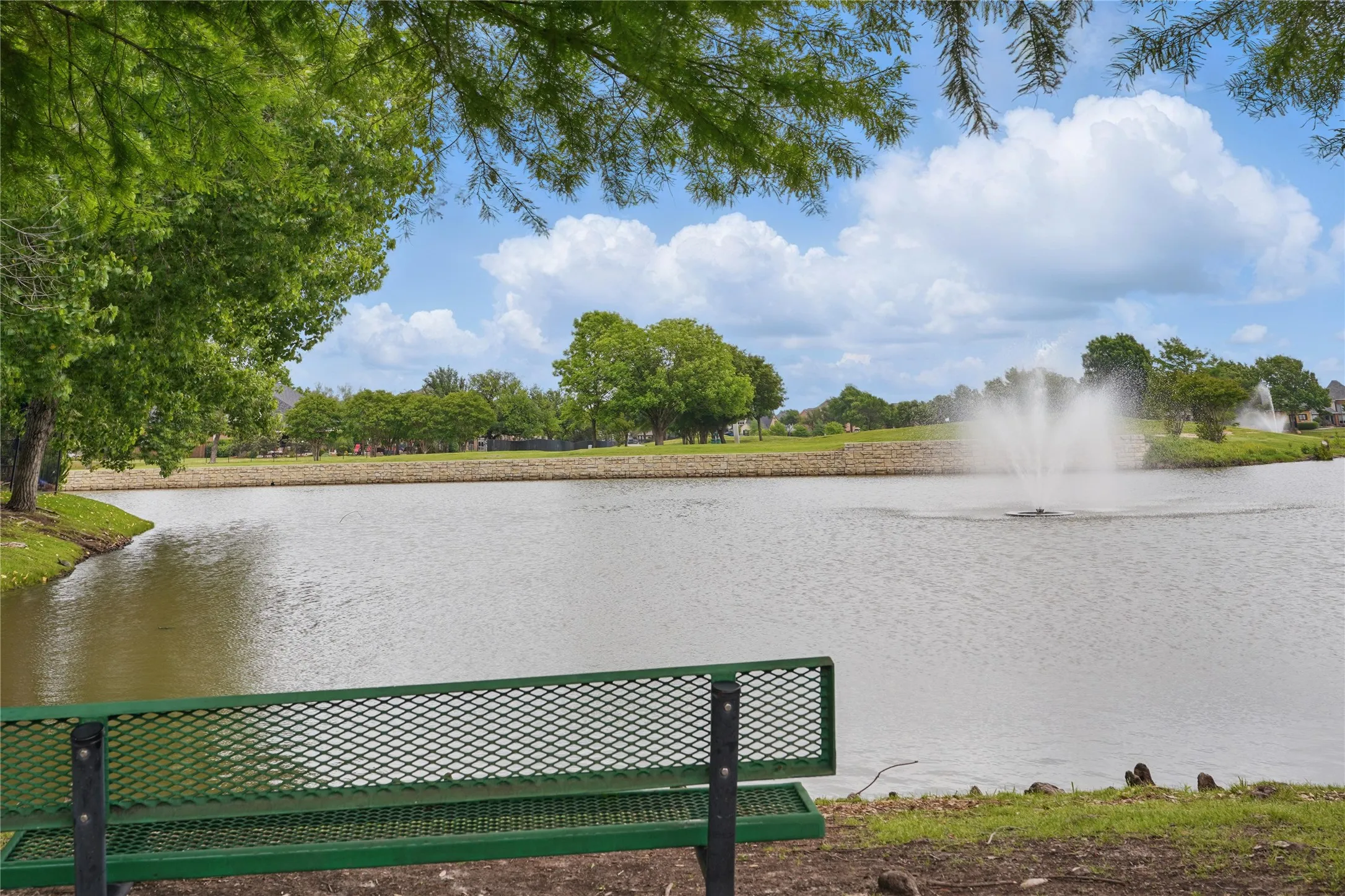 Single Family Residence For Sale in Dallas County , 10618 Newcastleton Lane, Rowlett, Texas 75089, 3 Bedroom, 3 Bathroom, 2 Garage spaces, 2,398 Sqft, built in 2001, mls#21393494, Real Estate Agent in Rowlett, Homes For Sale in Dallas county, Homes For Sale in Rowlett, Realtor in Rowlett Texas, Real Estate Brokerage Independent Realty Texas, Luminita Cordes Realtor