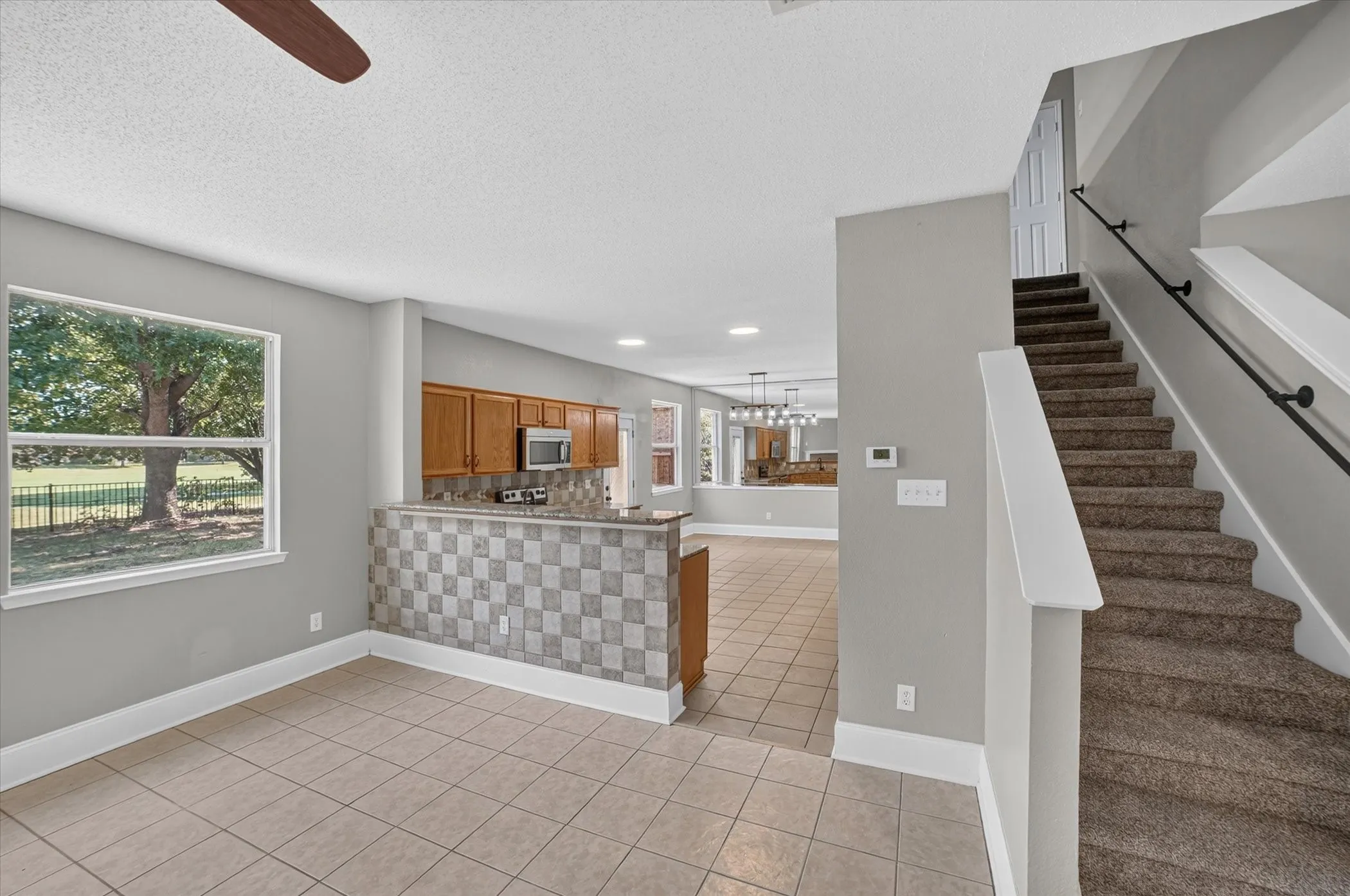 Single Family Residence For Sale in Dallas County , 10618 Newcastleton Lane, Rowlett, Texas 75089, 3 Bedroom, 3 Bathroom, 2 Garage spaces, 2,398 Sqft, built in 2001, mls#21393494, Real Estate Agent in Rowlett, Homes For Sale in Dallas county, Homes For Sale in Rowlett, Realtor in Rowlett Texas, Real Estate Brokerage Independent Realty Texas, Luminita Cordes Realtor