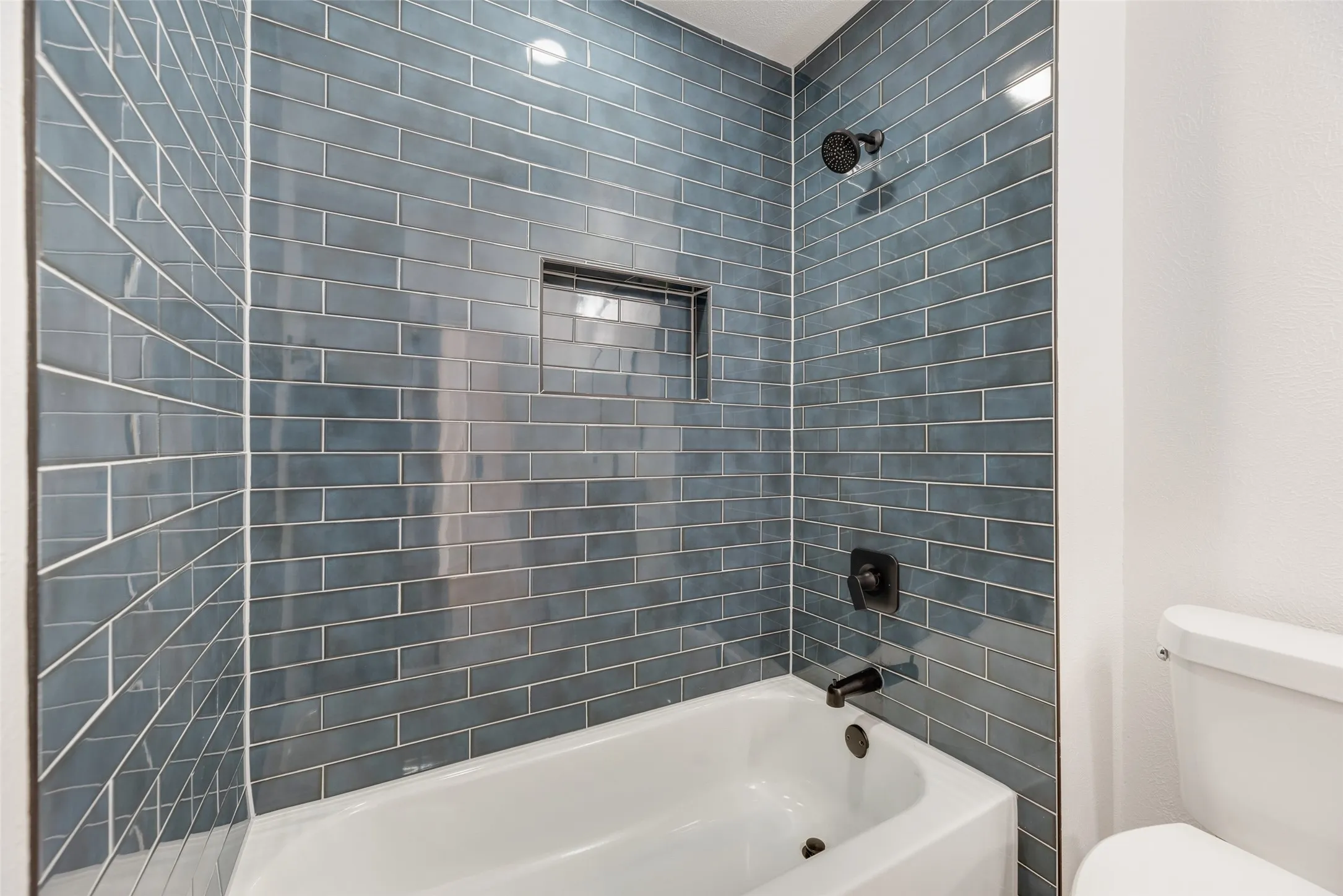 Single Family Residence For Sale in Denton County , 3711 Grasmere Drive, Carrollton, Texas 75007, 3 Bedroom, 2 Bathroom, 2 Garage spaces, 1,655 Sqft, built in 1978, mls#21393808, Real Estate Agent in Carrollton, Homes For Sale in Denton county, Homes For Sale in Carrollton, Realtor in Carrollton Texas, Real Estate Brokerage Independent Realty Texas, Luminita Cordes Realtor