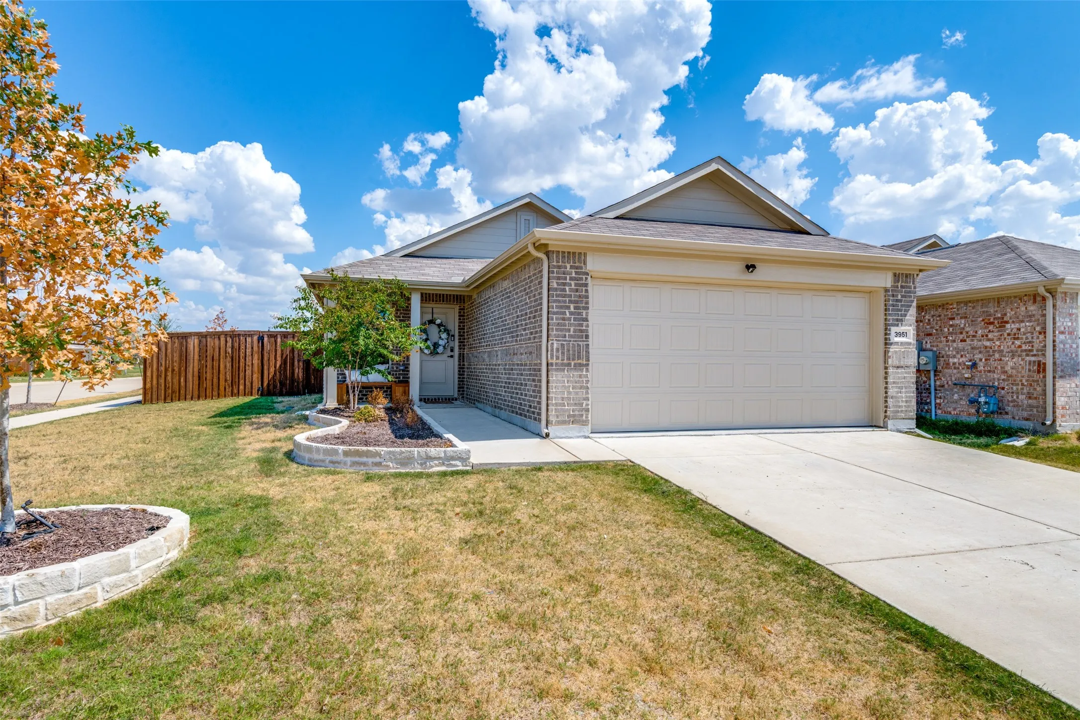 Single Family Residence For Sale in Kaufman County , 3951 Condor Drive, Crandall, Texas 75114, 3 Bedroom, 2 Bathroom, 2 Garage spaces, 1,260 Sqft, built in 2024, mls#21394038, Real Estate Agent in Crandall, Homes For Sale in Kaufman county, Homes For Sale in Crandall, Realtor in Crandall Texas, Real Estate Brokerage Independent Realty Texas, Luminita Cordes Realtor