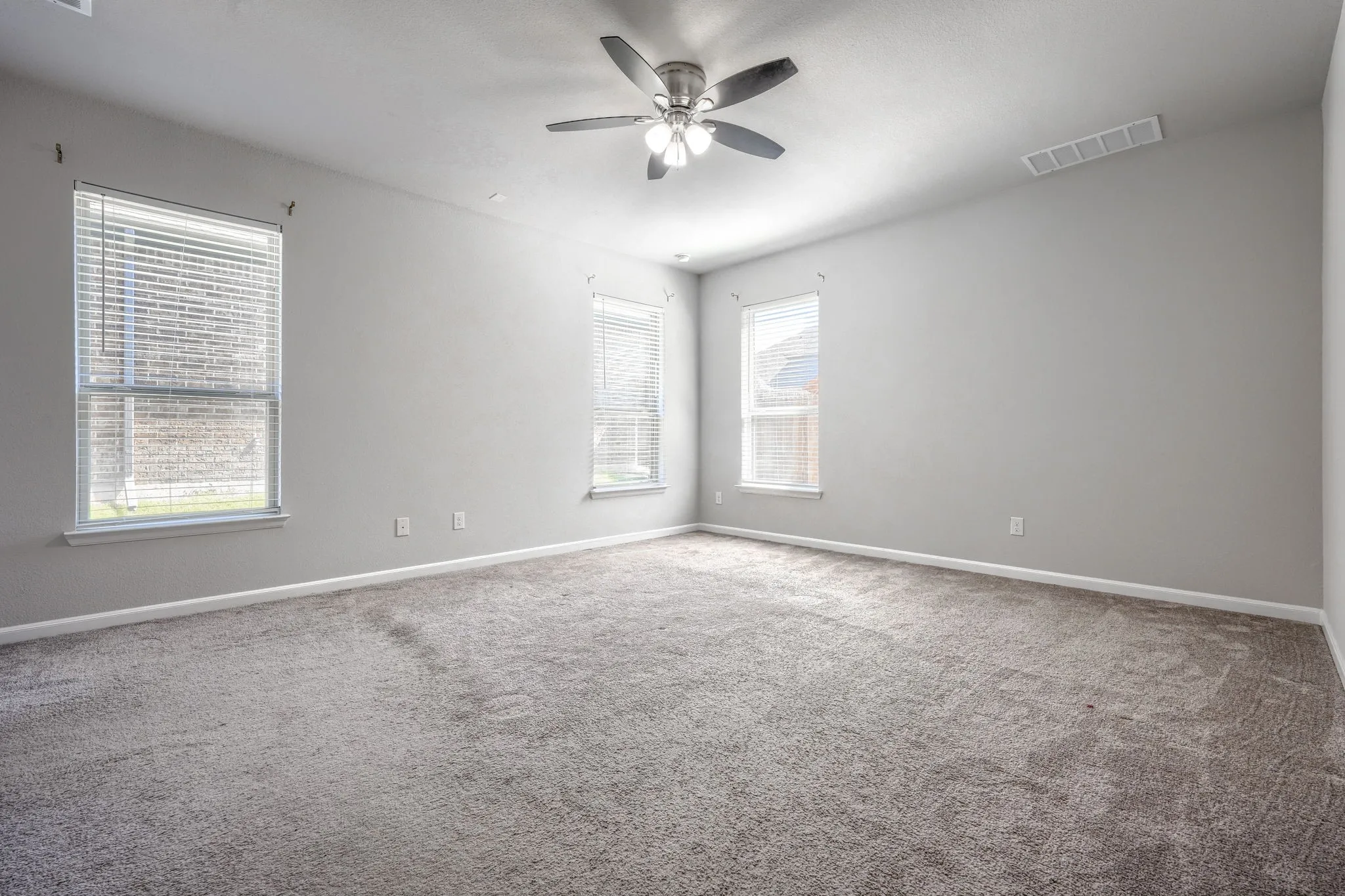 Single Family Residence For Sale in Collin County , 1800 Cedar Orchid Way, Wylie, Texas 75098, 4 Bedroom, 4 Bathroom, 2 Garage spaces, 3,342 Sqft, built in 2020, mls#21394656, Real Estate Agent in Wylie, Homes For Sale in Collin county, Homes For Sale in Wylie, Realtor in Wylie Texas, Real Estate Brokerage Independent Realty Texas, Luminita Cordes Realtor