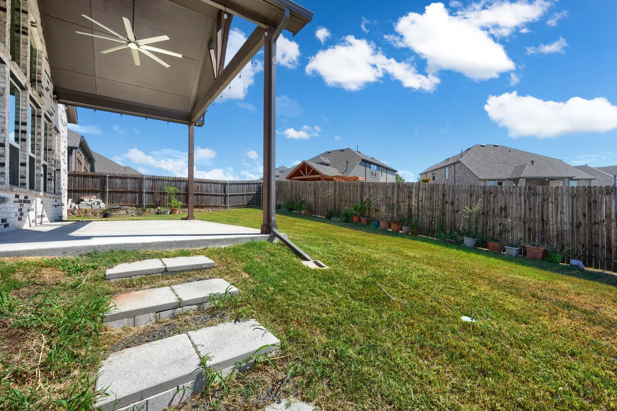 Single Family Residence For Sale in Collin County , 1800 Cedar Orchid Way, Wylie, Texas 75098, 4 Bedroom, 4 Bathroom, 2 Garage spaces, 3,342 Sqft, built in 2020, mls#21394656, Real Estate Agent in Wylie, Homes For Sale in Collin county, Homes For Sale in Wylie, Realtor in Wylie Texas, Real Estate Brokerage Independent Realty Texas, Luminita Cordes Realtor