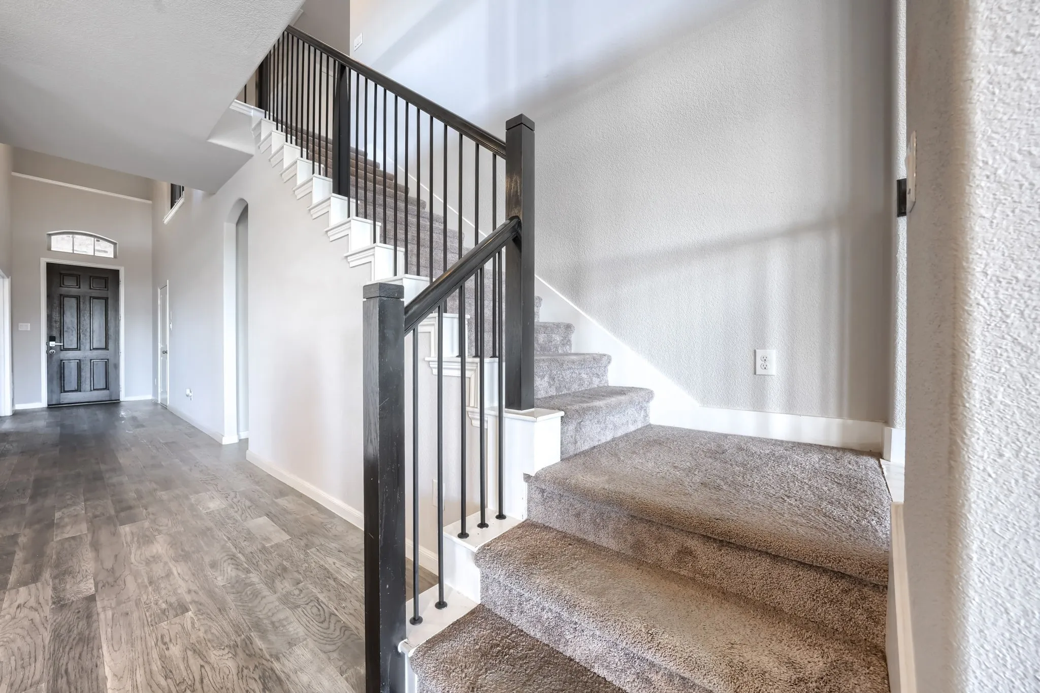 Single Family Residence For Sale in Collin County , 1800 Cedar Orchid Way, Wylie, Texas 75098, 4 Bedroom, 4 Bathroom, 2 Garage spaces, 3,342 Sqft, built in 2020, mls#21394656, Real Estate Agent in Wylie, Homes For Sale in Collin county, Homes For Sale in Wylie, Realtor in Wylie Texas, Real Estate Brokerage Independent Realty Texas, Luminita Cordes Realtor