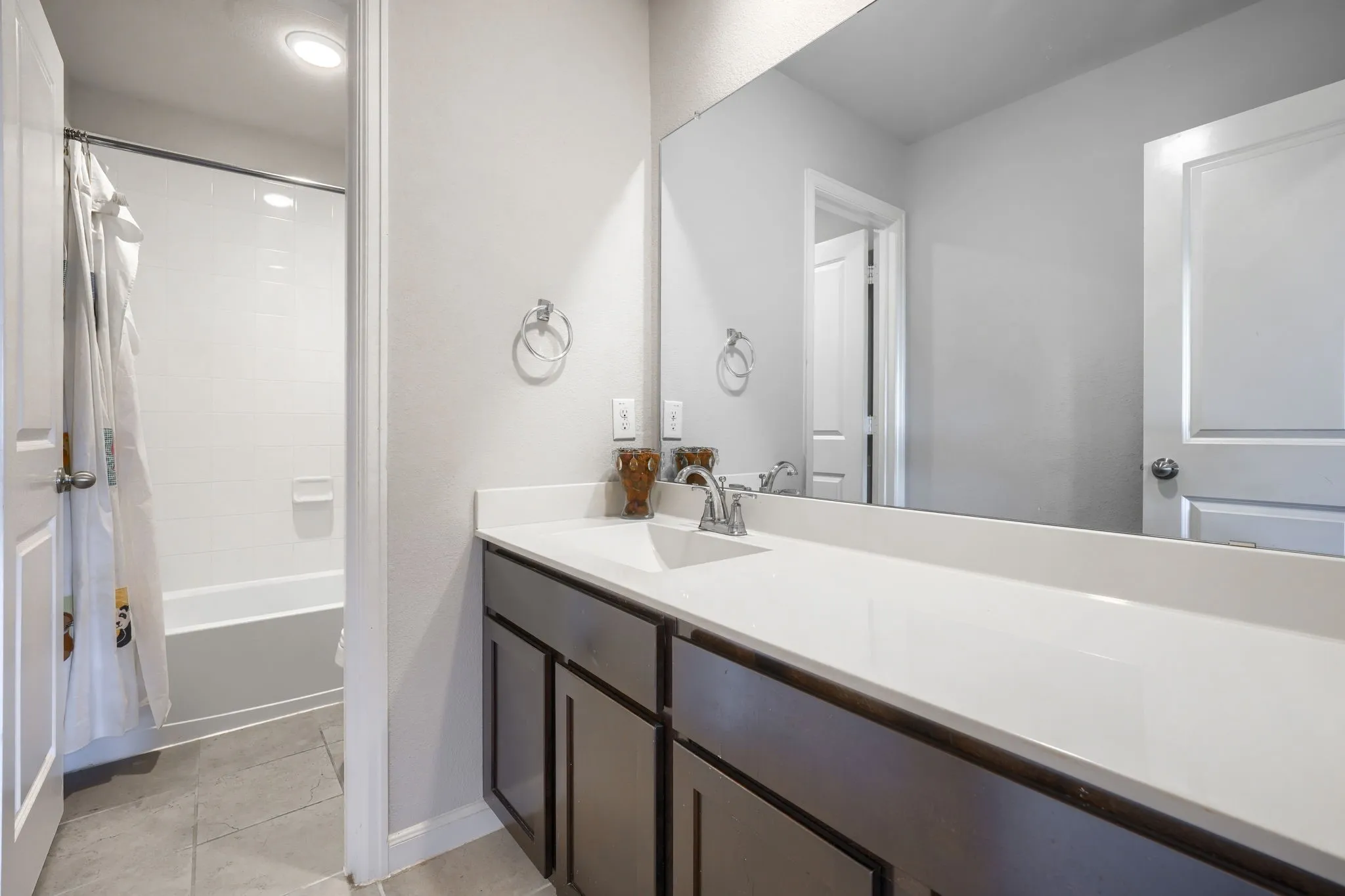 Single Family Residence For Sale in Collin County , 1800 Cedar Orchid Way, Wylie, Texas 75098, 4 Bedroom, 4 Bathroom, 2 Garage spaces, 3,342 Sqft, built in 2020, mls#21394656, Real Estate Agent in Wylie, Homes For Sale in Collin county, Homes For Sale in Wylie, Realtor in Wylie Texas, Real Estate Brokerage Independent Realty Texas, Luminita Cordes Realtor
