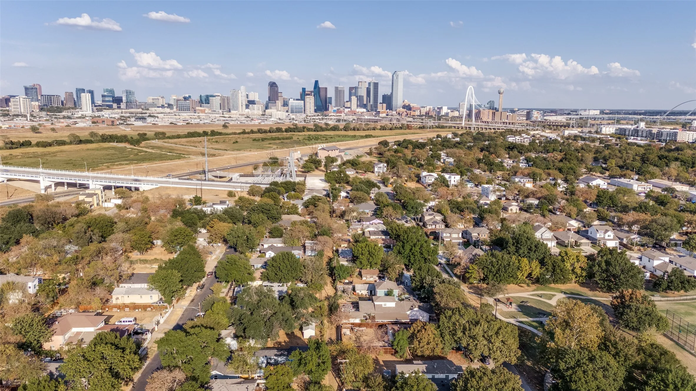 Unimproved Land For Sale in Dallas County , 1003 Morris Street, Dallas, Texas 75212, 0, 0, Garage spaces, 0 Sqft, built in 1947, mls#21394545, Real Estate Agent in Dallas, Homes For Sale in Dallas county, Homes For Sale in Dallas, Realtor in Dallas Texas, Real Estate Brokerage Independent Realty Texas, Luminita Cordes Realtor