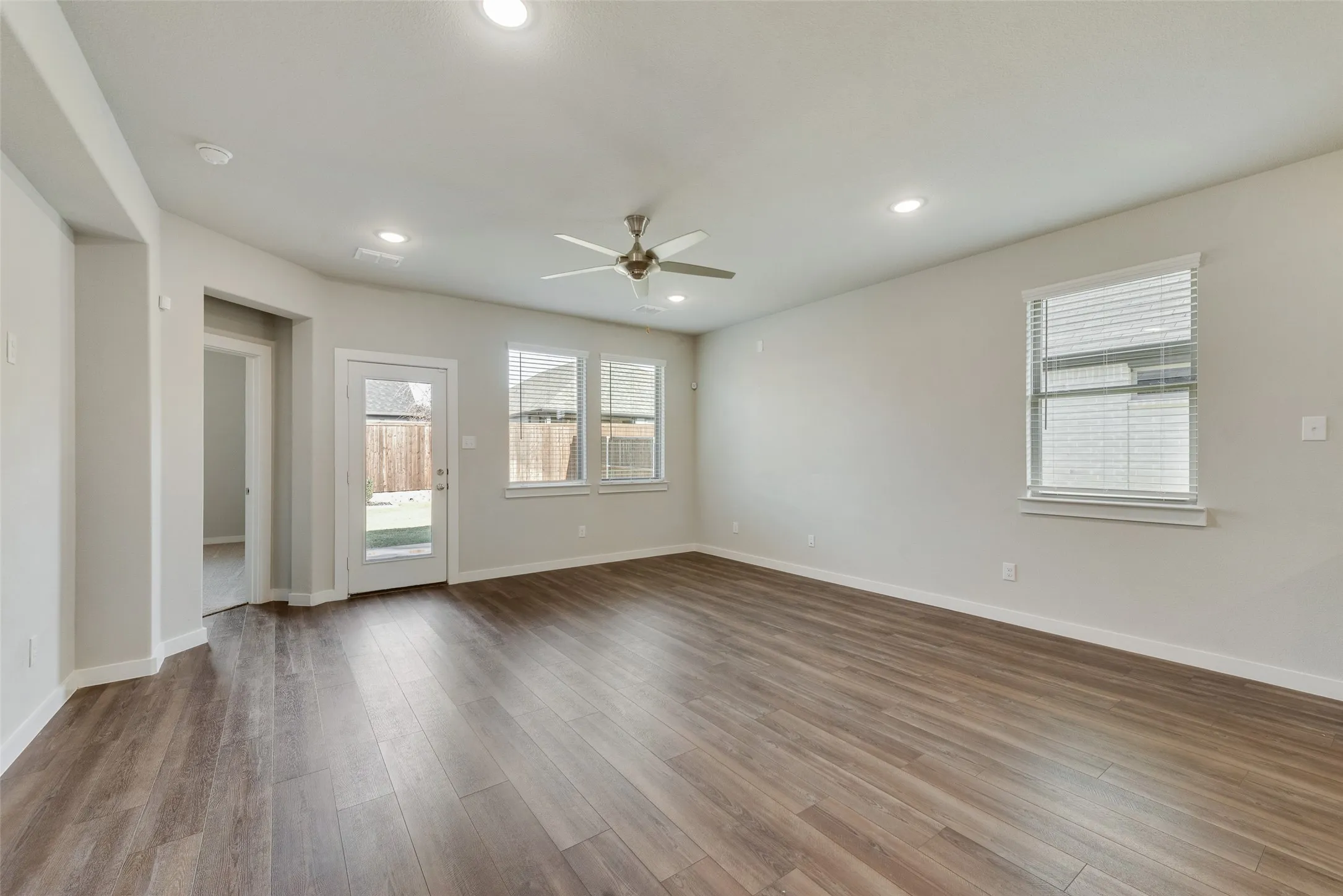Single Family Residence For Rent in Rockwall County , 2637 Sonnier Circle, Royse City, Texas 75189, 4 Bedroom, 4 Bathroom, 2 Garage spaces, 2,366 Sqft, built in 2024, mls#21391728, Real Estate Agent in Royse City, Homes For Rent in Rockwall county, Homes For Rent in Royse City, Realtor in Royse City Texas, Real Estate Brokerage Independent Realty Texas, Luminita Cordes Realtor