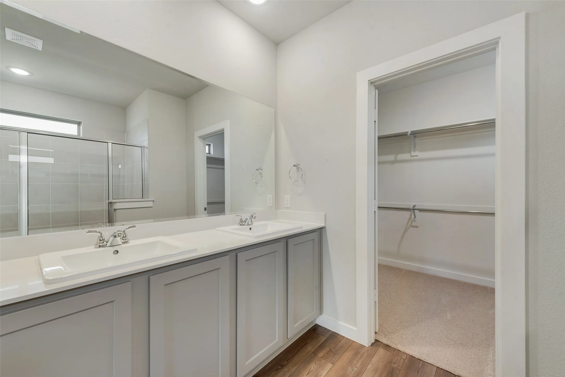 Single Family Residence For Rent in Rockwall County , 2637 Sonnier Circle, Royse City, Texas 75189, 4 Bedroom, 4 Bathroom, 2 Garage spaces, 2,366 Sqft, built in 2024, mls#21391728, Real Estate Agent in Royse City, Homes For Rent in Rockwall county, Homes For Rent in Royse City, Realtor in Royse City Texas, Real Estate Brokerage Independent Realty Texas, Luminita Cordes Realtor