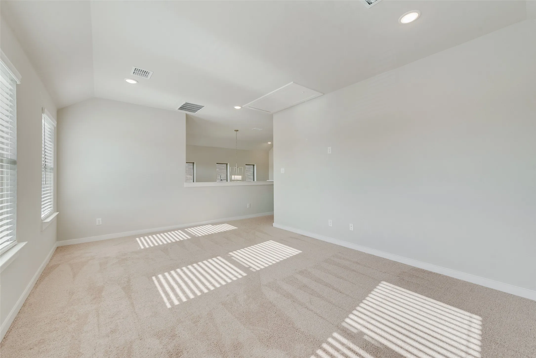Single Family Residence For Rent in Rockwall County , 2637 Sonnier Circle, Royse City, Texas 75189, 4 Bedroom, 4 Bathroom, 2 Garage spaces, 2,366 Sqft, built in 2024, mls#21391728, Real Estate Agent in Royse City, Homes For Rent in Rockwall county, Homes For Rent in Royse City, Realtor in Royse City Texas, Real Estate Brokerage Independent Realty Texas, Luminita Cordes Realtor