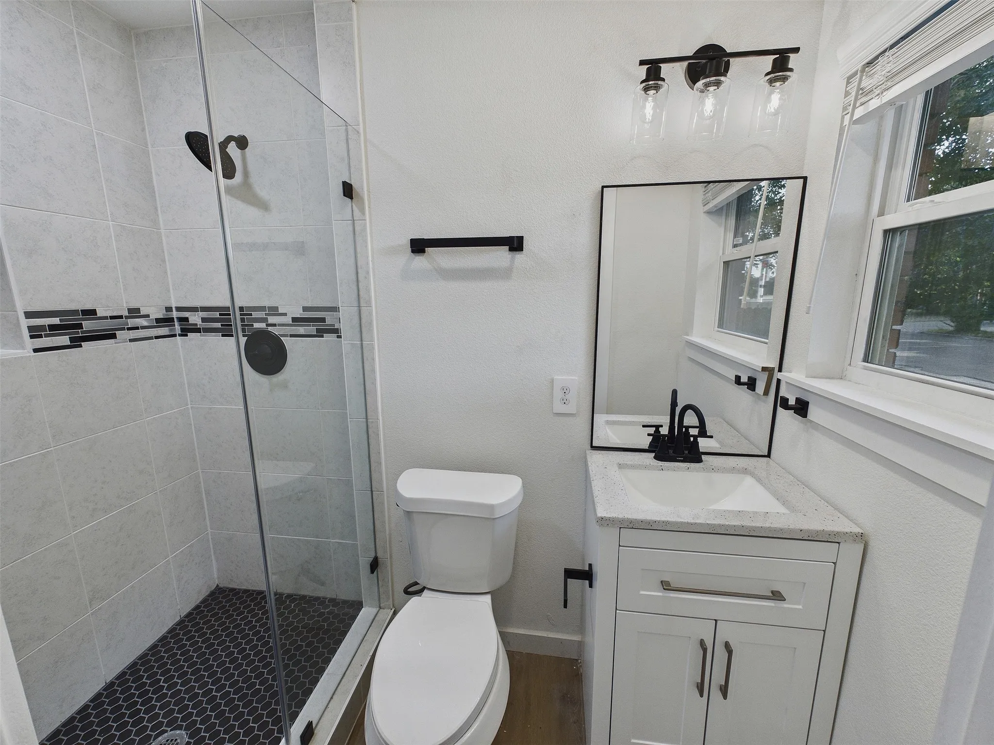 Single Family Residence For Rent in Dallas County , 6405 Seco Boulevard, Dallas, Texas 75217, 4 Bedroom, 3 Bathroom, Garage spaces, 1,713 Sqft, built in 1958, mls#21392670, Real Estate Agent in Dallas, Homes For Rent in Dallas county, Homes For Rent in Dallas, Realtor in Dallas Texas, Real Estate Brokerage Independent Realty Texas, Luminita Cordes Realtor