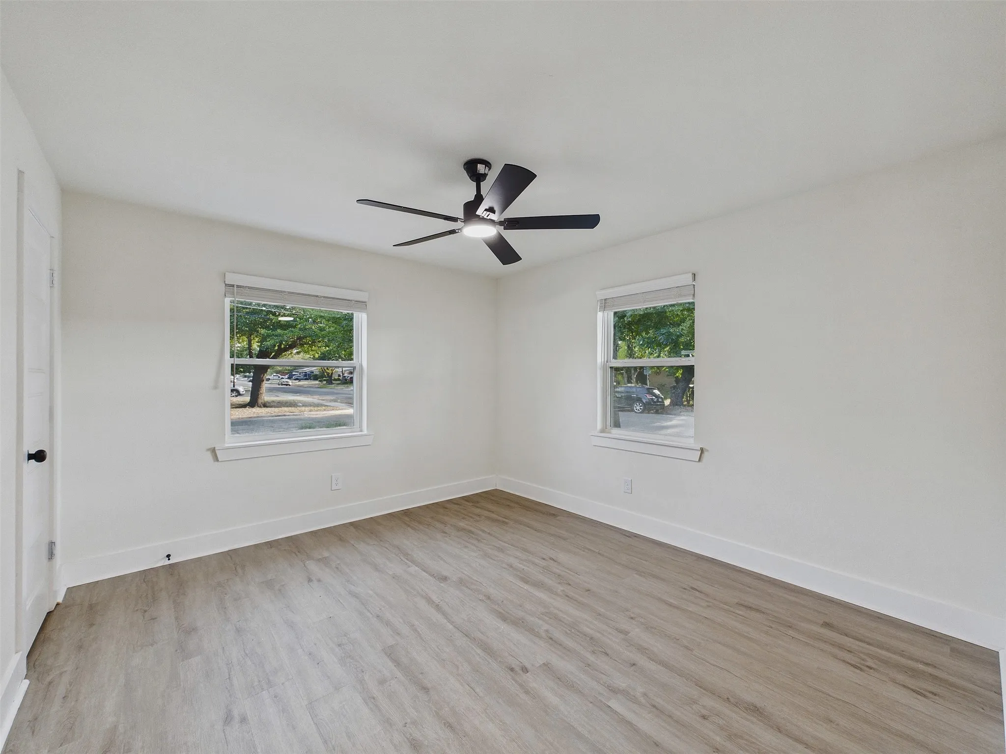 Single Family Residence For Rent in Dallas County , 6405 Seco Boulevard, Dallas, Texas 75217, 4 Bedroom, 3 Bathroom, Garage spaces, 1,713 Sqft, built in 1958, mls#21392670, Real Estate Agent in Dallas, Homes For Rent in Dallas county, Homes For Rent in Dallas, Realtor in Dallas Texas, Real Estate Brokerage Independent Realty Texas, Luminita Cordes Realtor