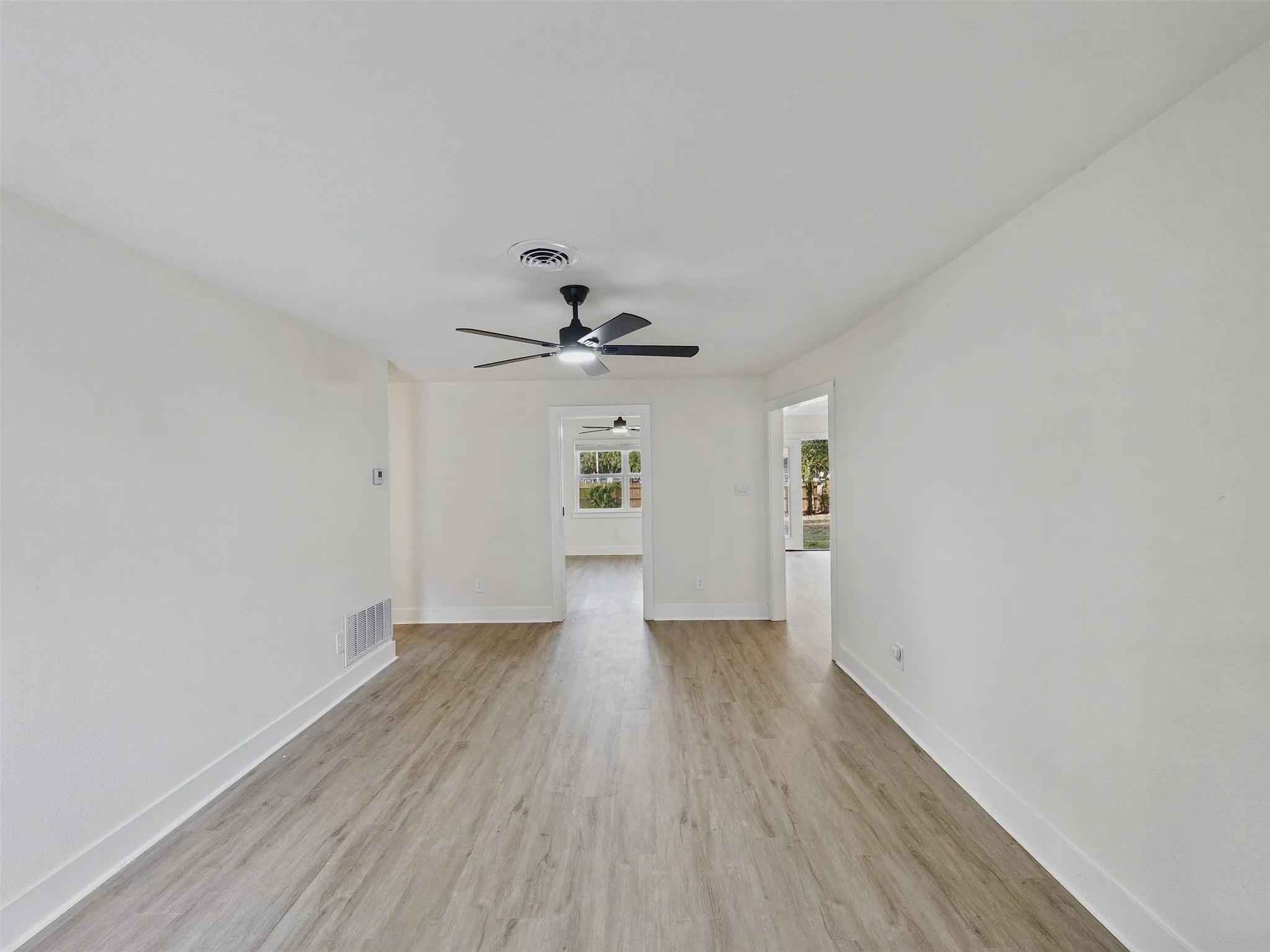 Single Family Residence For Rent in Dallas County , 6405 Seco Boulevard, Dallas, Texas 75217, 4 Bedroom, 3 Bathroom, Garage spaces, 1,713 Sqft, built in 1958, mls#21392670, Real Estate Agent in Dallas, Homes For Rent in Dallas county, Homes For Rent in Dallas, Realtor in Dallas Texas, Real Estate Brokerage Independent Realty Texas, Luminita Cordes Realtor