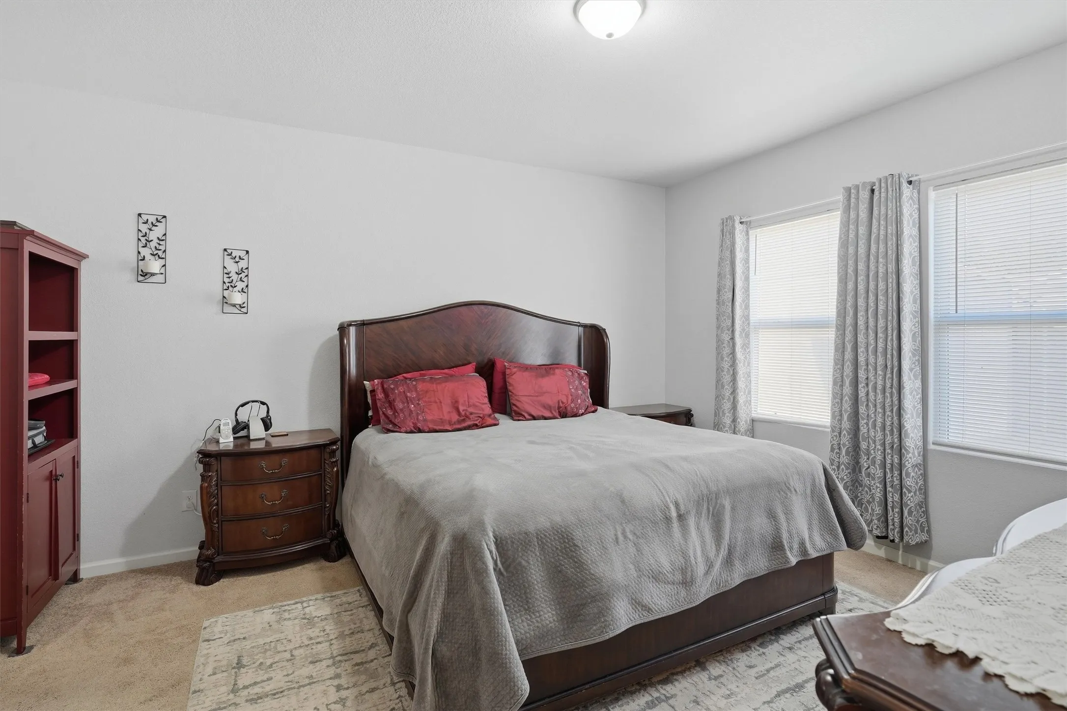 Single Family Residence For Rent in Tarrant County , 540 S Heights Drive, Crowley, Texas 76036, 3 Bedroom, 2 Bathroom, 2 Garage spaces, 2,004 Sqft, built in 2019, mls#21394813, Real Estate Agent in Crowley, Homes For Rent in Tarrant county, Homes For Rent in Crowley, Realtor in Crowley Texas, Real Estate Brokerage Independent Realty Texas, Luminita Cordes Realtor