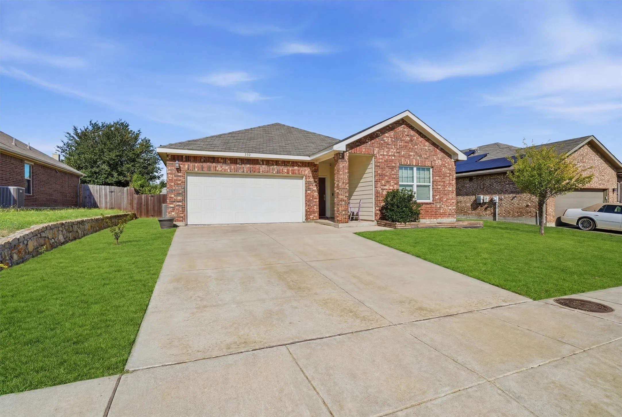 Single Family Residence For Rent in Tarrant County , 540 S Heights Drive, Crowley, Texas 76036, 3 Bedroom, 2 Bathroom, 2 Garage spaces, 2,004 Sqft, built in 2019, mls#21394813, Real Estate Agent in Crowley, Homes For Rent in Tarrant county, Homes For Rent in Crowley, Realtor in Crowley Texas, Real Estate Brokerage Independent Realty Texas, Luminita Cordes Realtor