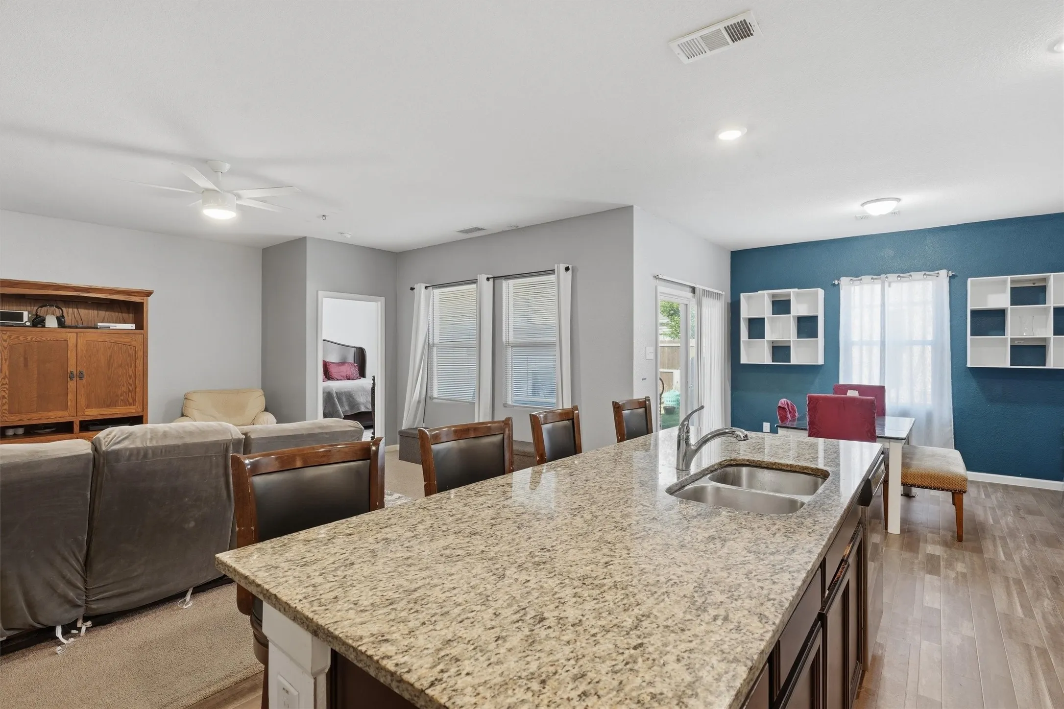 Single Family Residence For Rent in Tarrant County , 540 S Heights Drive, Crowley, Texas 76036, 3 Bedroom, 2 Bathroom, 2 Garage spaces, 2,004 Sqft, built in 2019, mls#21394813, Real Estate Agent in Crowley, Homes For Rent in Tarrant county, Homes For Rent in Crowley, Realtor in Crowley Texas, Real Estate Brokerage Independent Realty Texas, Luminita Cordes Realtor