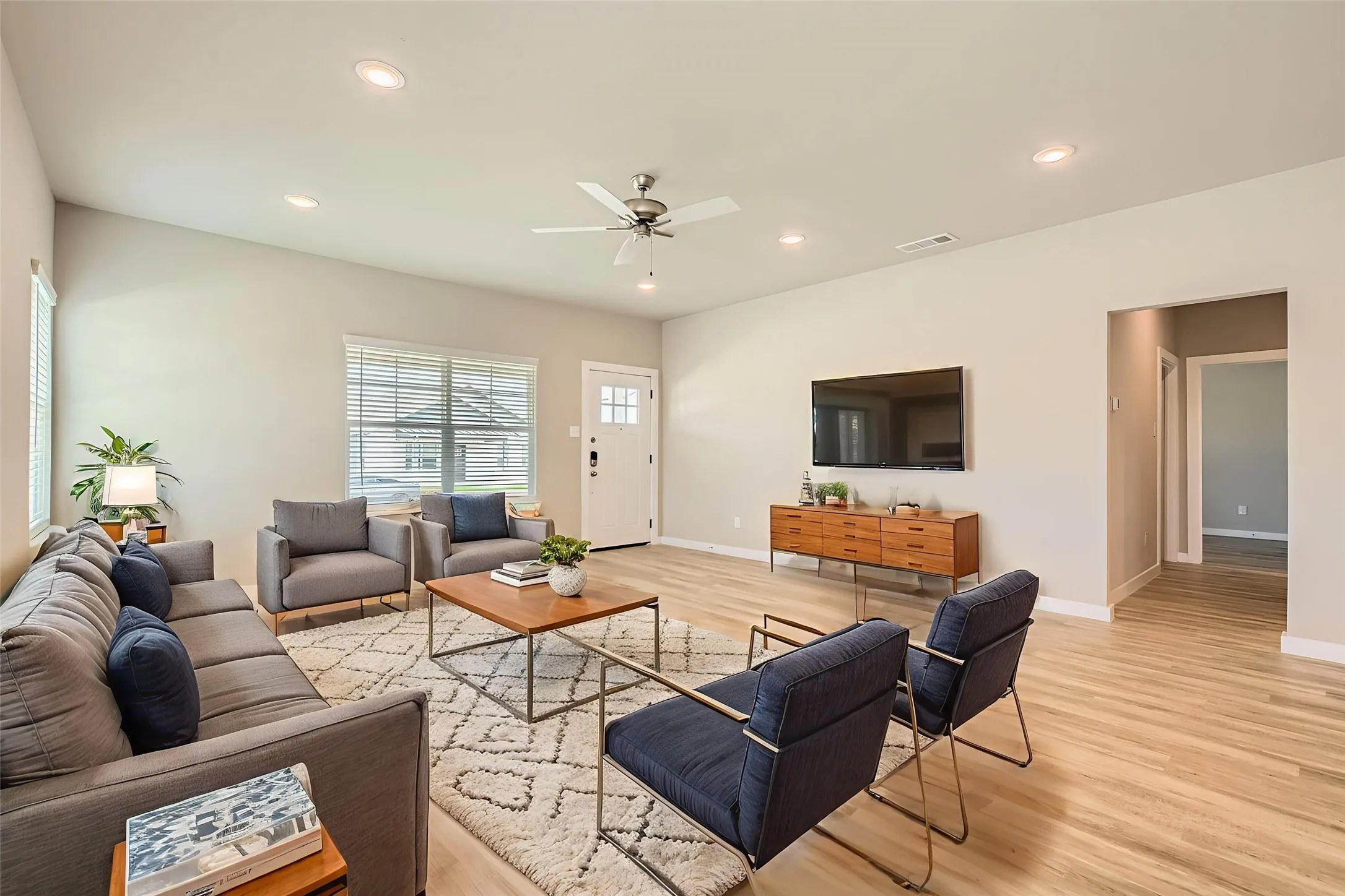 Single Family Residence For Rent in Kaufman County , 4328 Nugget Lane, Forney, Texas 75126, 3 Bedroom, 2 Bathroom, 2 Garage spaces, 1,784 Sqft, built in 2024, mls#21394819, Real Estate Agent in Forney, Homes For Rent in Kaufman county, Homes For Rent in Forney, Realtor in Forney Texas, Real Estate Brokerage Independent Realty Texas, Luminita Cordes Realtor