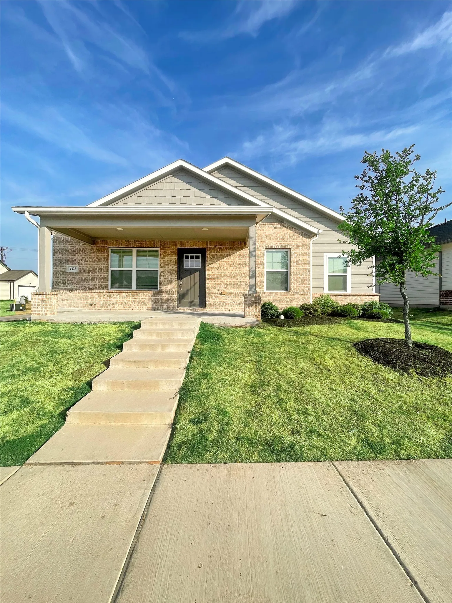 Single Family Residence For Rent in Kaufman County , 4328 Nugget Lane, Forney, Texas 75126, 3 Bedroom, 2 Bathroom, 2 Garage spaces, 1,784 Sqft, built in 2024, mls#21394819, Real Estate Agent in Forney, Homes For Rent in Kaufman county, Homes For Rent in Forney, Realtor in Forney Texas, Real Estate Brokerage Independent Realty Texas, Luminita Cordes Realtor
