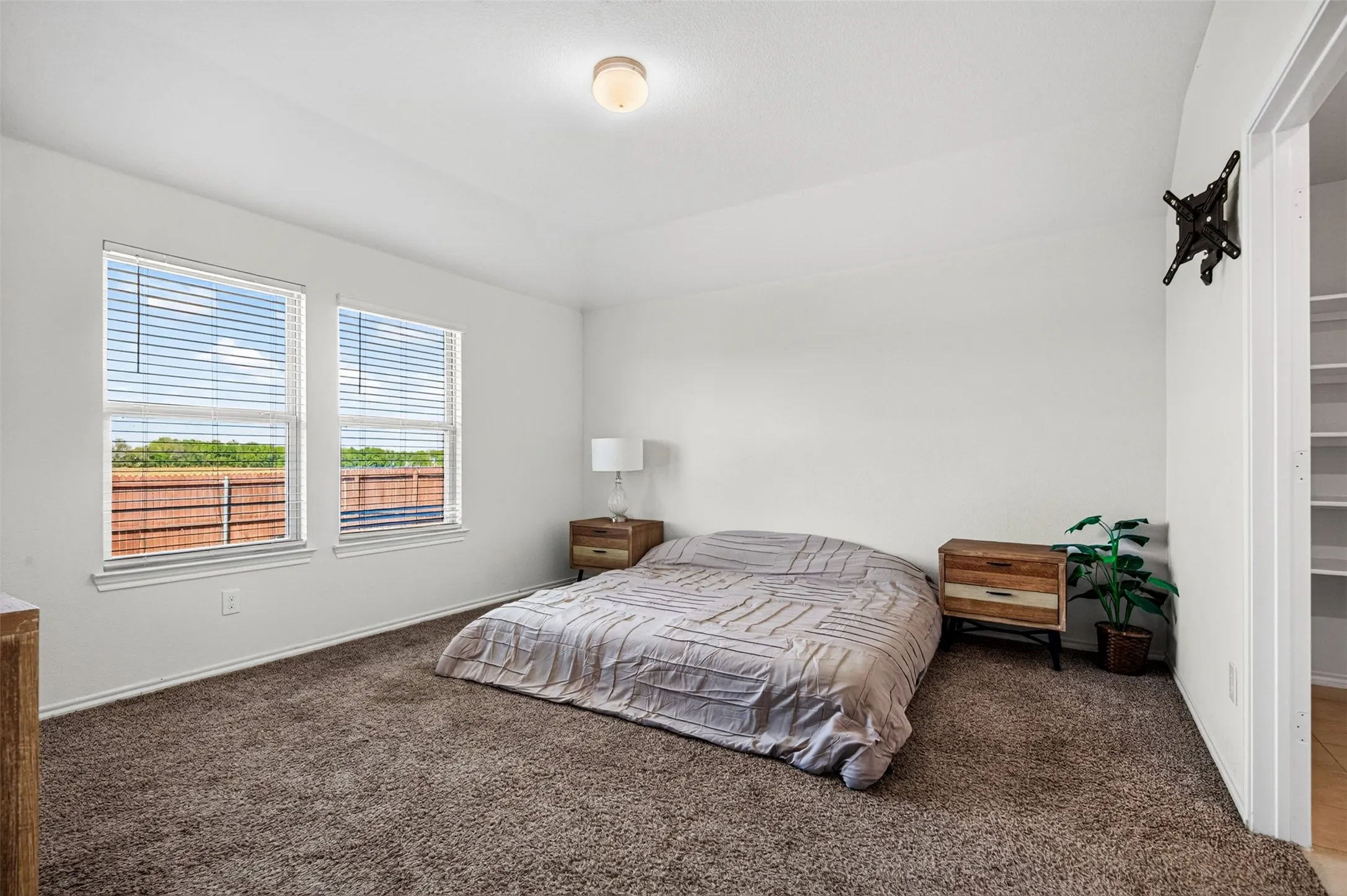 Single Family Residence For Sale in Collin County , 301 Pine Hollow Way, Josephine, Texas 75189, 4 Bedroom, 2 Bathroom, 2 Garage spaces, 1,789 Sqft, built in 2020, mls#21393503, Real Estate Agent in Josephine, Homes For Sale in Collin county, Homes For Sale in Josephine, Realtor in Josephine Texas, Real Estate Brokerage Independent Realty Texas, Luminita Cordes Realtor
