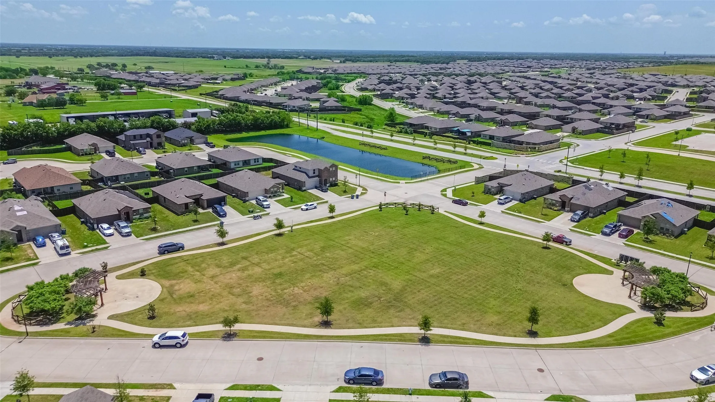 Single Family Residence For Sale in Collin County , 301 Pine Hollow Way, Josephine, Texas 75189, 4 Bedroom, 2 Bathroom, 2 Garage spaces, 1,789 Sqft, built in 2020, mls#21393503, Real Estate Agent in Josephine, Homes For Sale in Collin county, Homes For Sale in Josephine, Realtor in Josephine Texas, Real Estate Brokerage Independent Realty Texas, Luminita Cordes Realtor