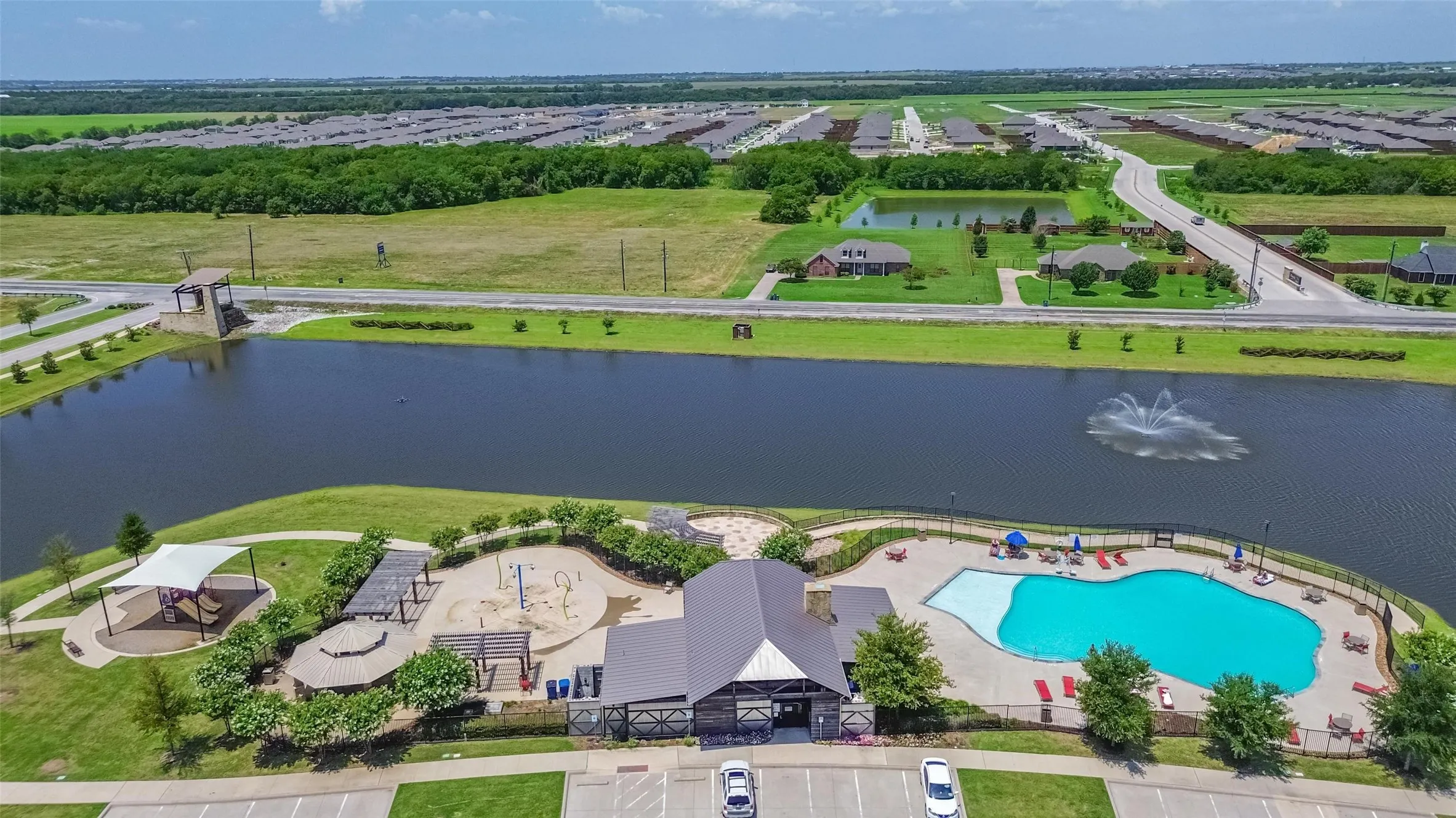 Single Family Residence For Sale in Collin County , 301 Pine Hollow Way, Josephine, Texas 75189, 4 Bedroom, 2 Bathroom, 2 Garage spaces, 1,789 Sqft, built in 2020, mls#21393503, Real Estate Agent in Josephine, Homes For Sale in Collin county, Homes For Sale in Josephine, Realtor in Josephine Texas, Real Estate Brokerage Independent Realty Texas, Luminita Cordes Realtor
