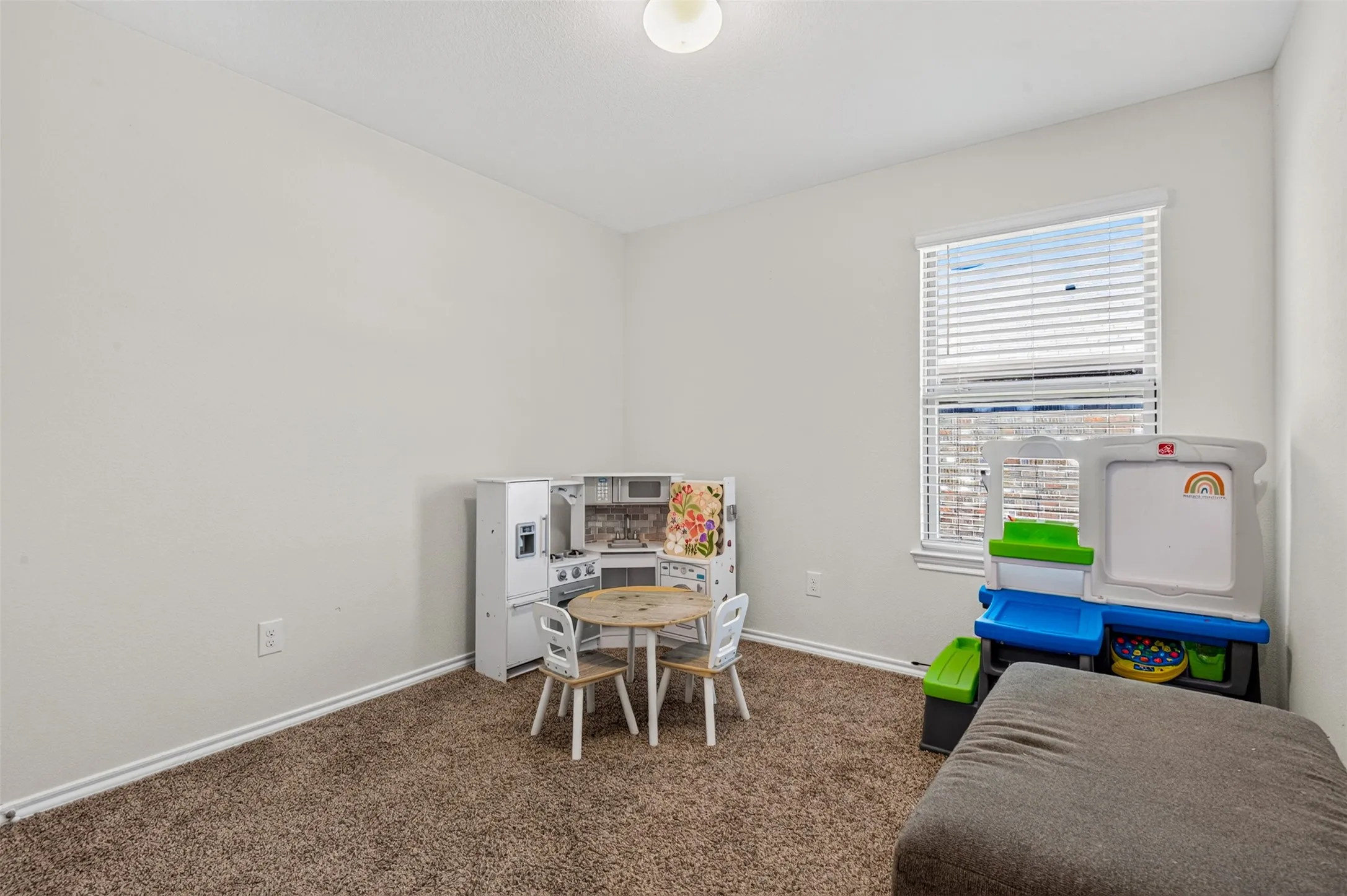 Single Family Residence For Sale in Collin County , 301 Pine Hollow Way, Josephine, Texas 75189, 4 Bedroom, 2 Bathroom, 2 Garage spaces, 1,789 Sqft, built in 2020, mls#21393503, Real Estate Agent in Josephine, Homes For Sale in Collin county, Homes For Sale in Josephine, Realtor in Josephine Texas, Real Estate Brokerage Independent Realty Texas, Luminita Cordes Realtor