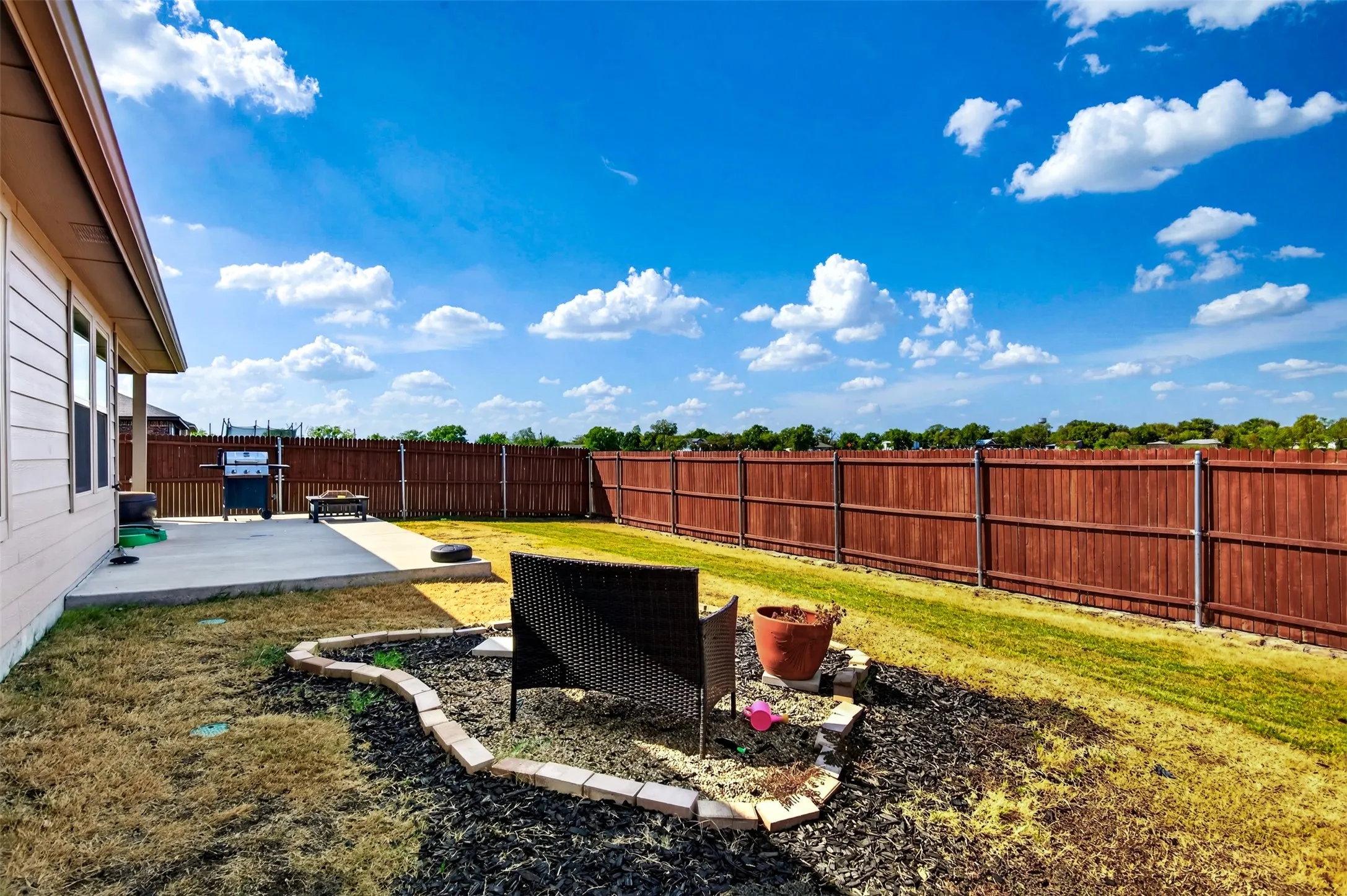 Single Family Residence For Sale in Collin County , 301 Pine Hollow Way, Josephine, Texas 75189, 4 Bedroom, 2 Bathroom, 2 Garage spaces, 1,789 Sqft, built in 2020, mls#21393503, Real Estate Agent in Josephine, Homes For Sale in Collin county, Homes For Sale in Josephine, Realtor in Josephine Texas, Real Estate Brokerage Independent Realty Texas, Luminita Cordes Realtor