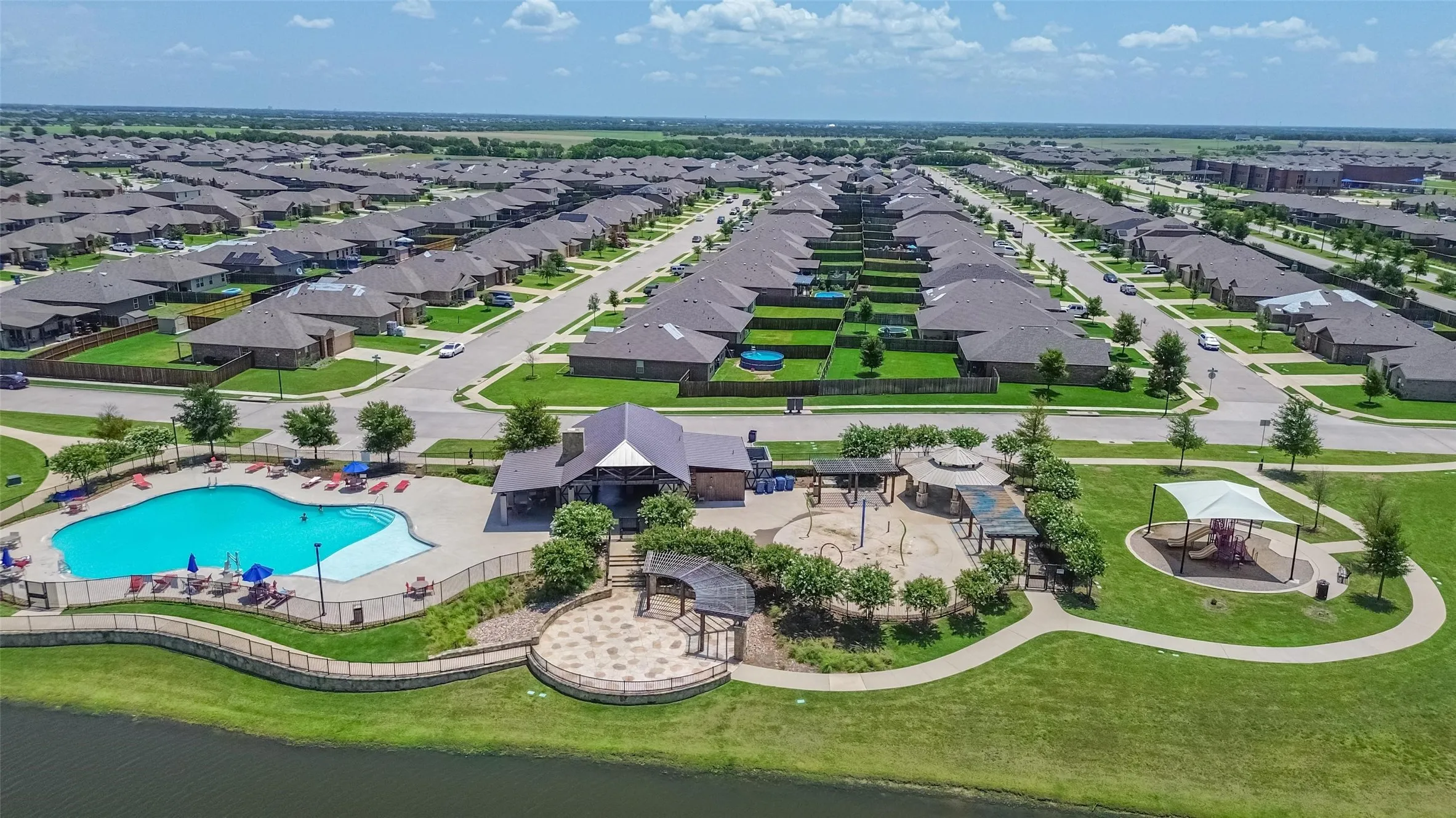Single Family Residence For Sale in Collin County , 301 Pine Hollow Way, Josephine, Texas 75189, 4 Bedroom, 2 Bathroom, 2 Garage spaces, 1,789 Sqft, built in 2020, mls#21393503, Real Estate Agent in Josephine, Homes For Sale in Collin county, Homes For Sale in Josephine, Realtor in Josephine Texas, Real Estate Brokerage Independent Realty Texas, Luminita Cordes Realtor