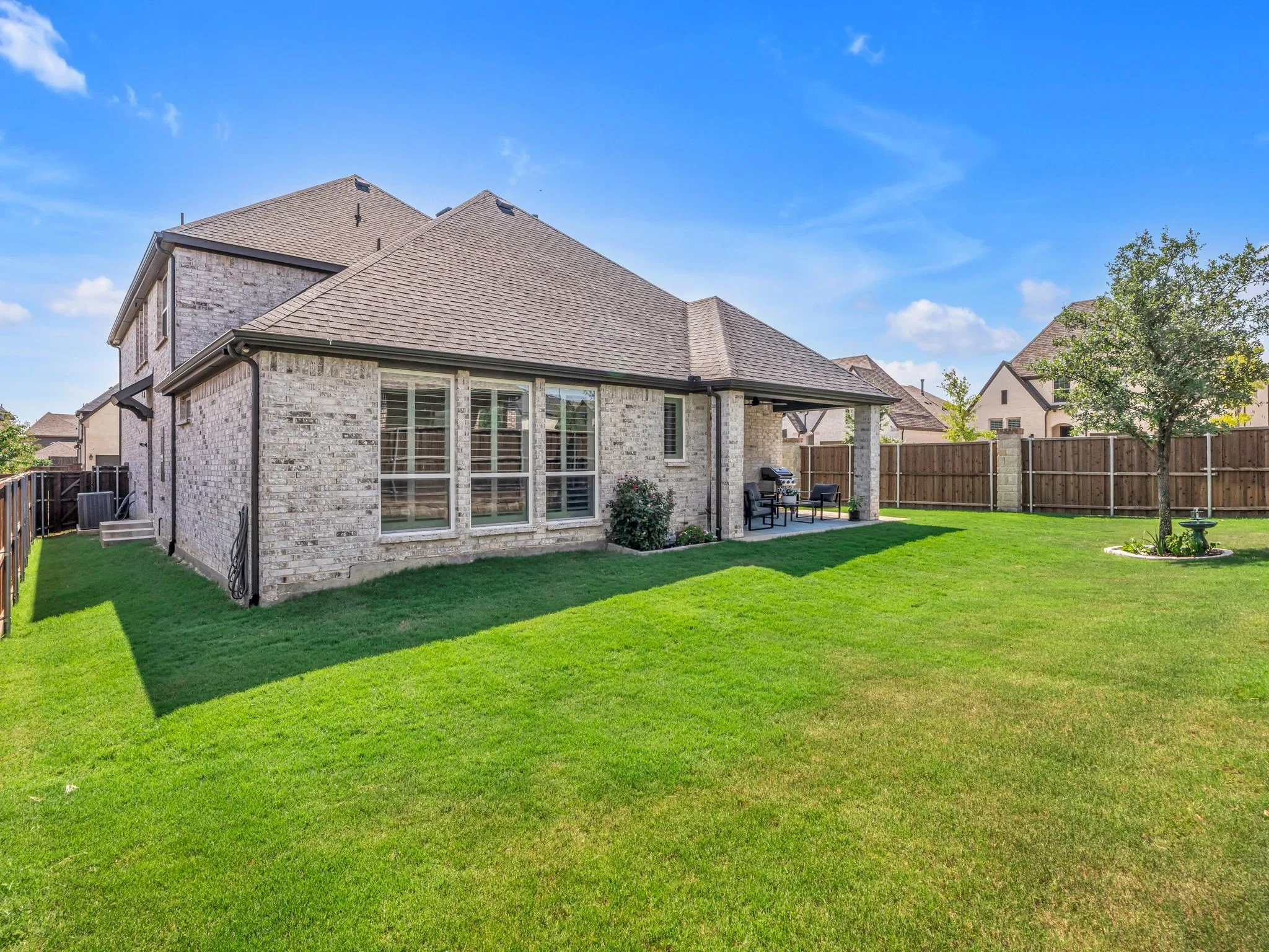 Single Family Residence For Sale in Collin County , 1041 Lone Grove Lane, Prosper, Texas 75078, 4 Bedroom, 3 Bathroom, 3 Garage spaces, 3,291 Sqft, built in 2020, mls#21394809, Real Estate Agent in Prosper, Homes For Sale in Collin county, Homes For Sale in Prosper, Realtor in Prosper Texas, Real Estate Brokerage Independent Realty Texas, Luminita Cordes Realtor