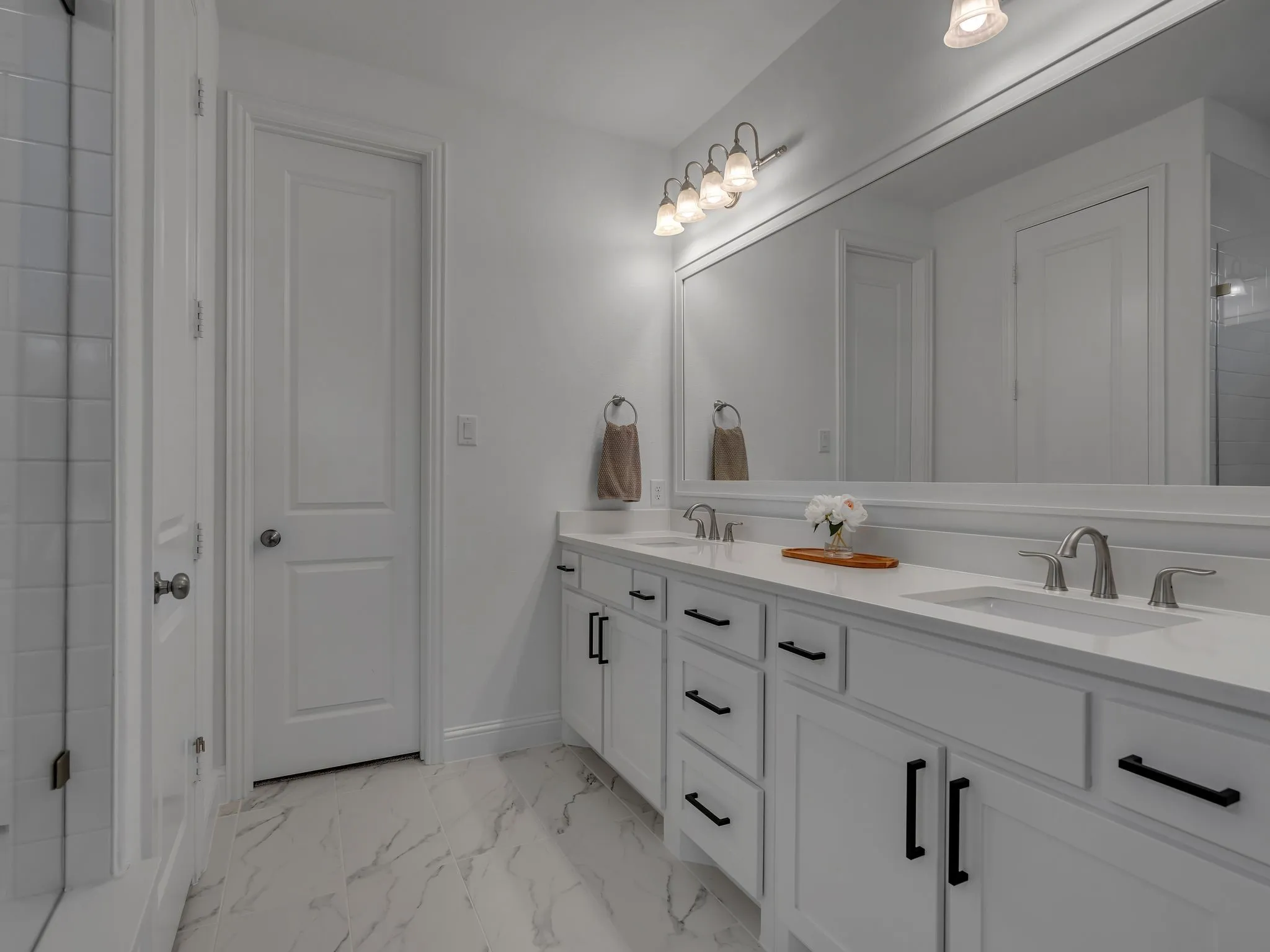 Single Family Residence For Sale in Collin County , 1041 Lone Grove Lane, Prosper, Texas 75078, 4 Bedroom, 3 Bathroom, 3 Garage spaces, 3,291 Sqft, built in 2020, mls#21394809, Real Estate Agent in Prosper, Homes For Sale in Collin county, Homes For Sale in Prosper, Realtor in Prosper Texas, Real Estate Brokerage Independent Realty Texas, Luminita Cordes Realtor