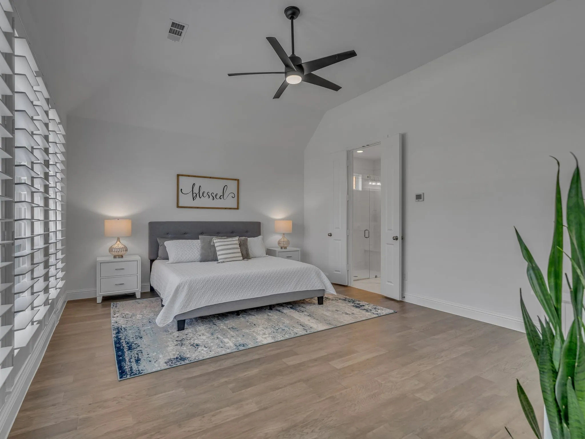 Single Family Residence For Sale in Collin County , 1041 Lone Grove Lane, Prosper, Texas 75078, 4 Bedroom, 3 Bathroom, 3 Garage spaces, 3,291 Sqft, built in 2020, mls#21394809, Real Estate Agent in Prosper, Homes For Sale in Collin county, Homes For Sale in Prosper, Realtor in Prosper Texas, Real Estate Brokerage Independent Realty Texas, Luminita Cordes Realtor