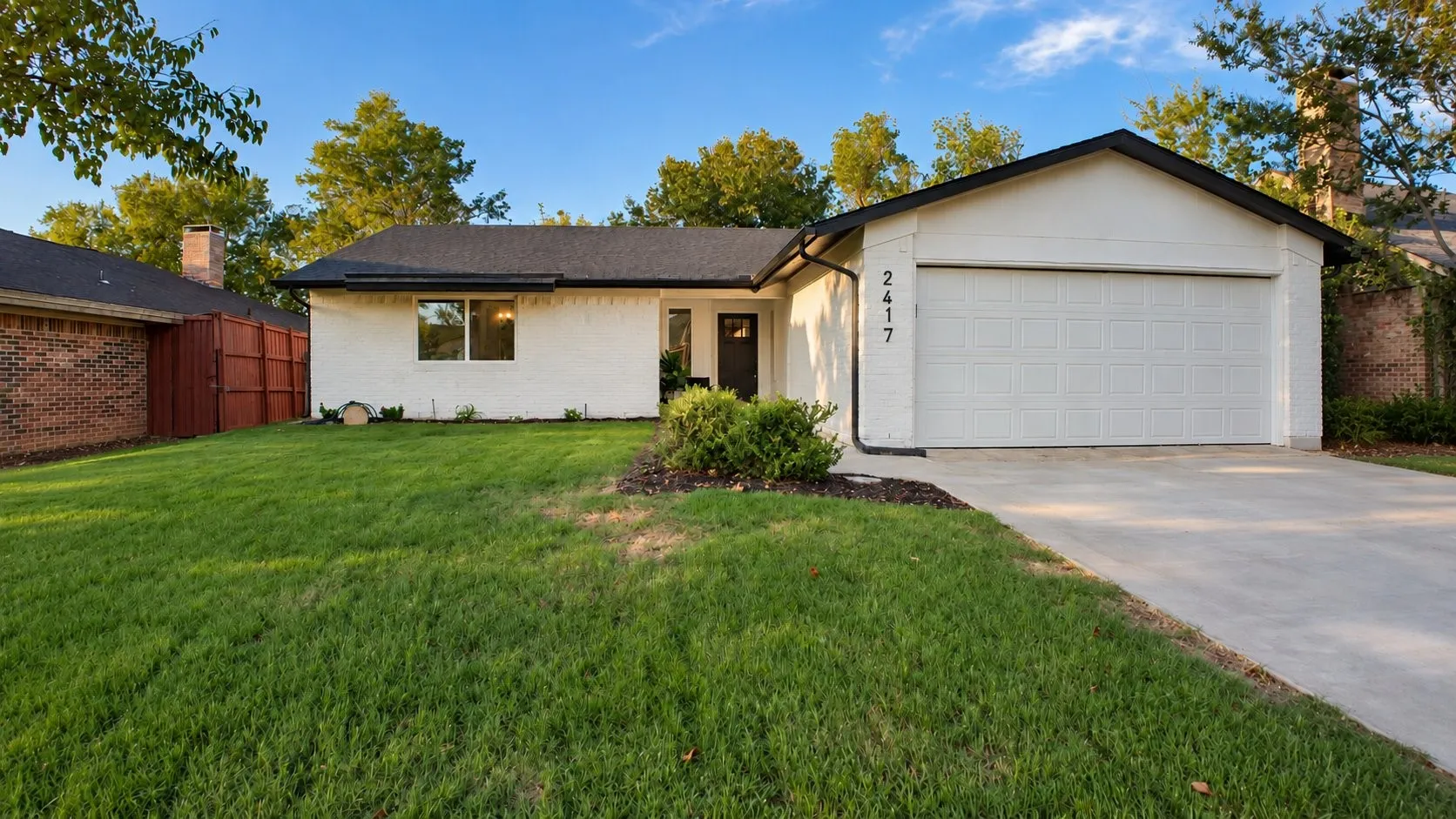 Single Family Residence For Sale in Dallas County , 2417 Via Barcelona, Carrollton, Texas 75006, 3 Bedroom, 2 Bathroom, 2 Garage spaces, 1,467 Sqft, built in 1973, mls#21393204, Real Estate Agent in Carrollton, Homes For Sale in Dallas county, Homes For Sale in Carrollton, Realtor in Carrollton Texas, Real Estate Brokerage Independent Realty Texas, Luminita Cordes Realtor