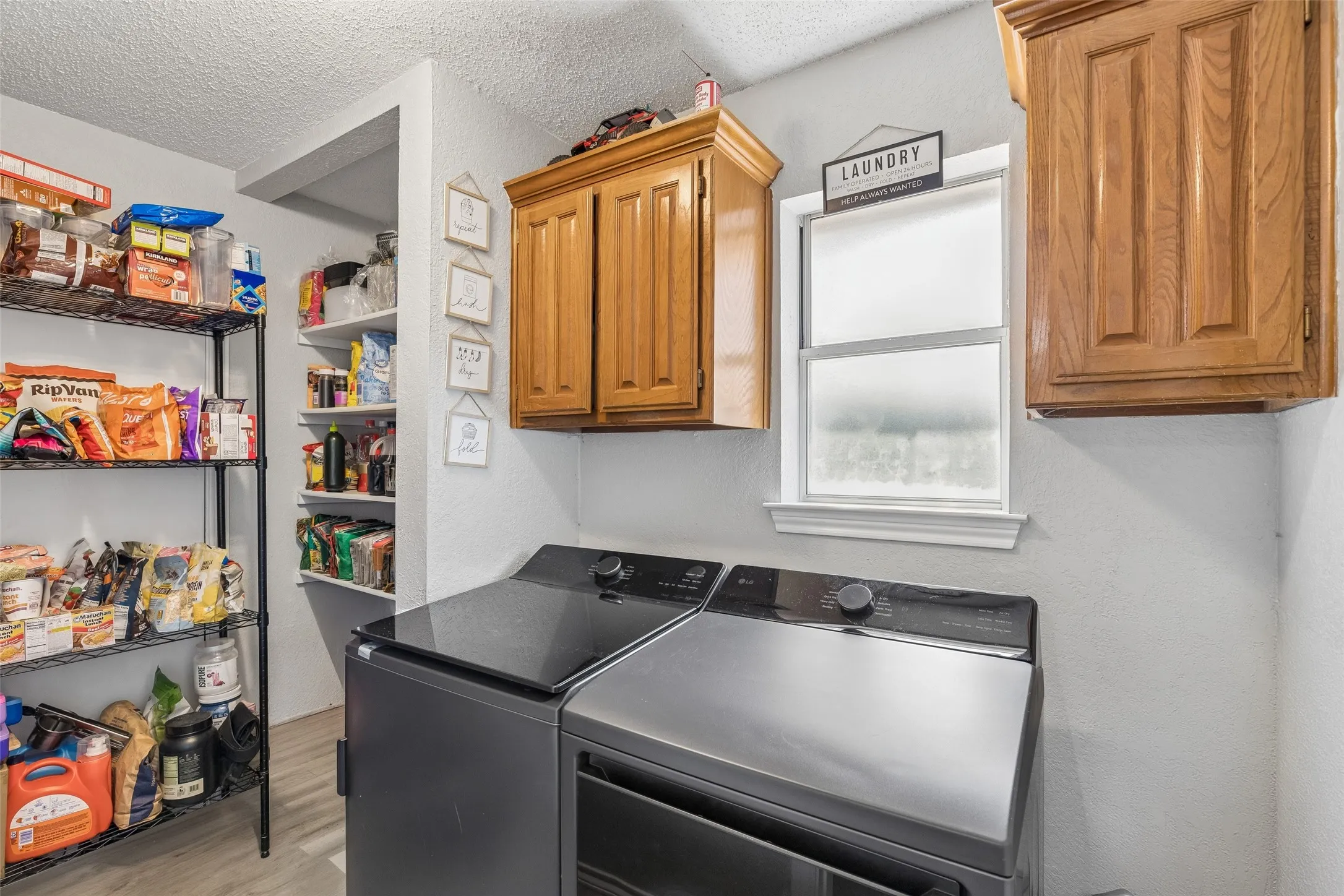 Single Family Residence For Sale in Tarrant County , 6215 Sandybrook Drive, Arlington, Texas 76001, 4 Bedroom, 2 Bathroom, 2 Garage spaces, 2,427 Sqft, built in 1989, mls#21383779, Real Estate Agent in Arlington, Homes For Sale in Tarrant county, Homes For Sale in Arlington, Realtor in Arlington Texas, Real Estate Brokerage Independent Realty Texas, Luminita Cordes Realtor