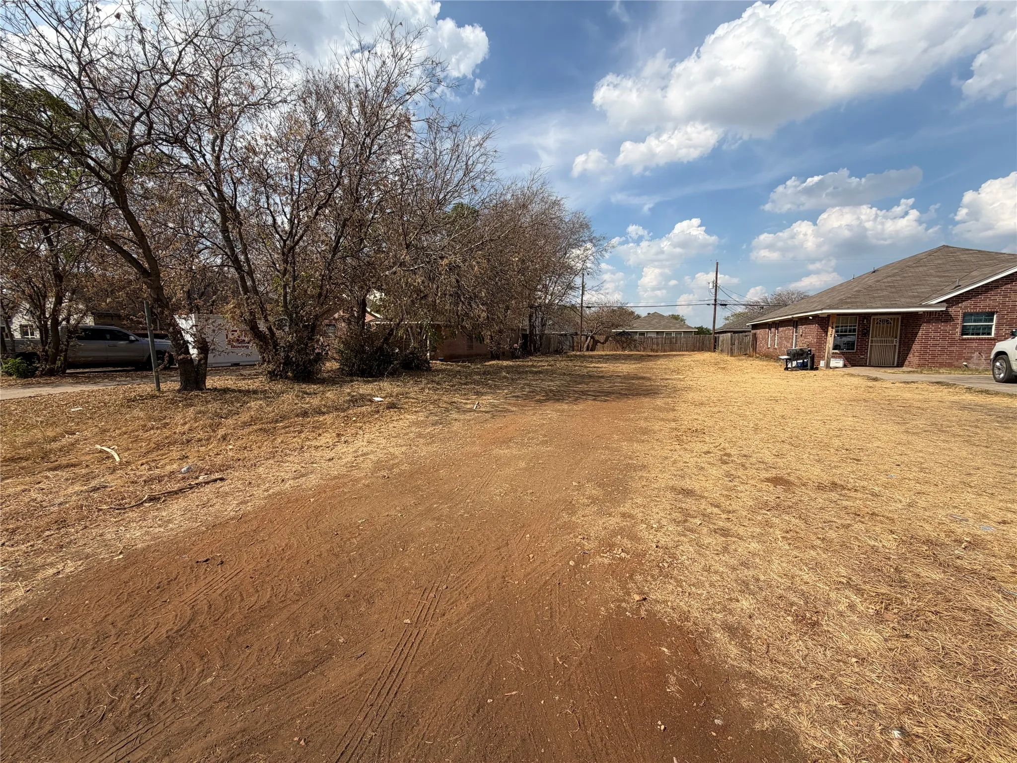 Unimproved Land For Sale in Tarrant County , 1417 E Robert Street, Fort Worth, Texas 76104, 0, 0, Garage spaces, 0 Sqft, built in 0, mls#21394130, Real Estate Agent in Fort Worth, Homes For Sale in Tarrant county, Homes For Sale in Fort Worth, Realtor in Fort Worth Texas, Real Estate Brokerage Independent Realty Texas, Luminita Cordes Realtor