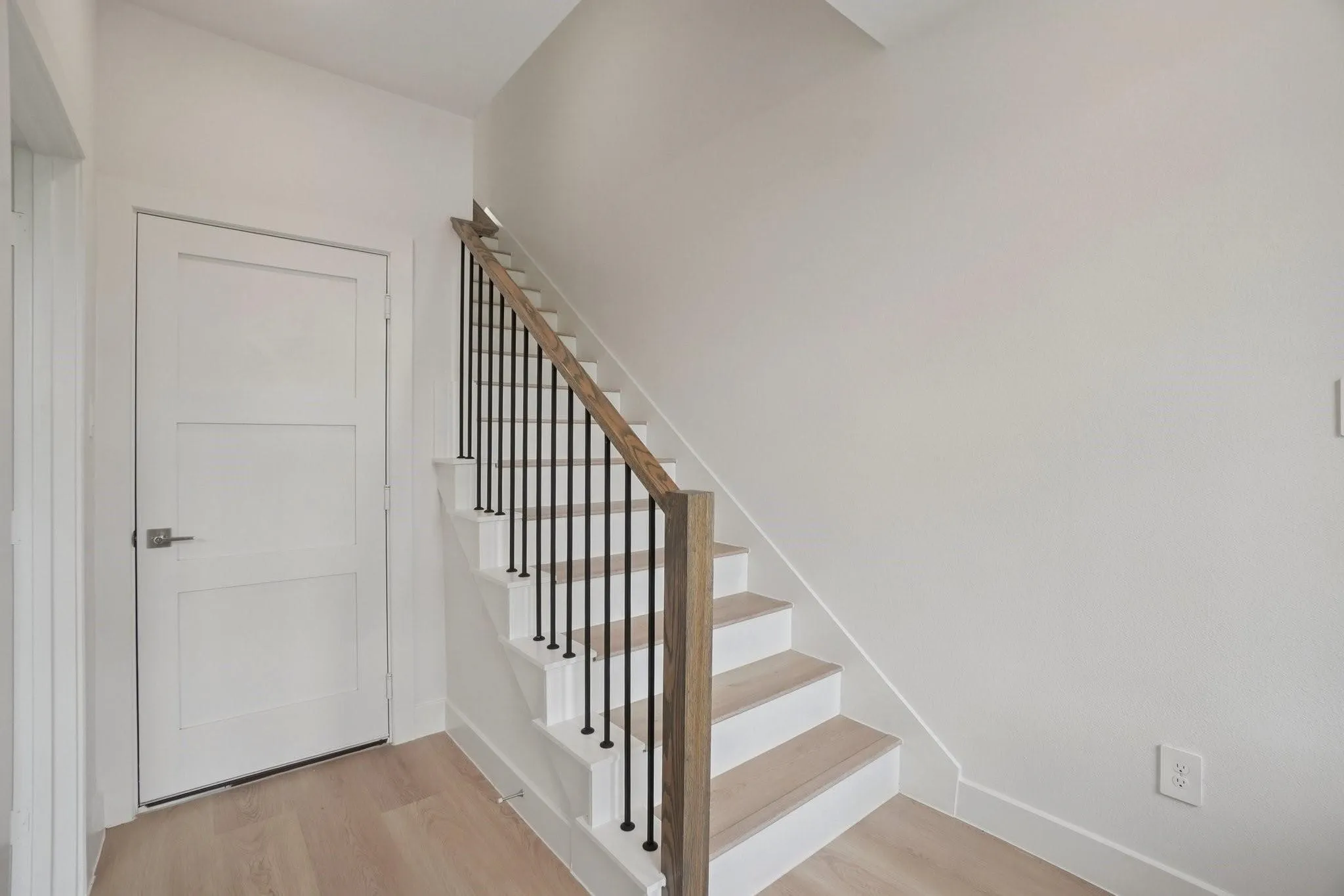 Townhouse For Rent in Dallas County , 13351 Goodland Street 105, Farmers Branch, Texas 75234, 3 Bedroom, 4 Bathroom, 2 Garage spaces, 2,203 Sqft, built in 2026, mls#21394316, Real Estate Agent in Farmers Branch, Homes For Rent in Dallas county, Homes For Rent in Farmers Branch, Realtor in Farmers Branch Texas, Real Estate Brokerage Independent Realty Texas, Luminita Cordes Realtor