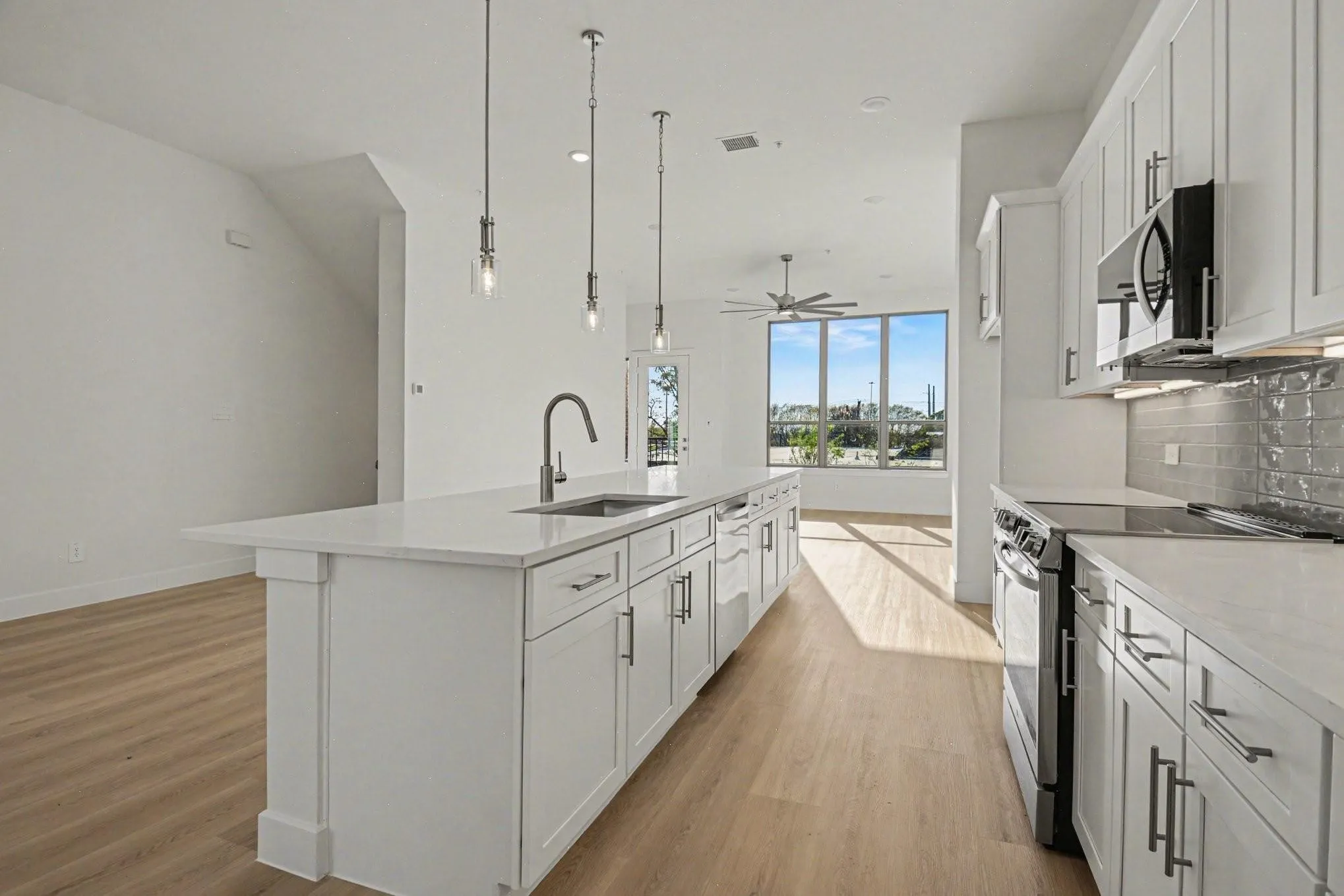 Townhouse For Rent in Dallas County , 13351 Goodland Street 105, Farmers Branch, Texas 75234, 3 Bedroom, 4 Bathroom, 2 Garage spaces, 2,203 Sqft, built in 2026, mls#21394316, Real Estate Agent in Farmers Branch, Homes For Rent in Dallas county, Homes For Rent in Farmers Branch, Realtor in Farmers Branch Texas, Real Estate Brokerage Independent Realty Texas, Luminita Cordes Realtor