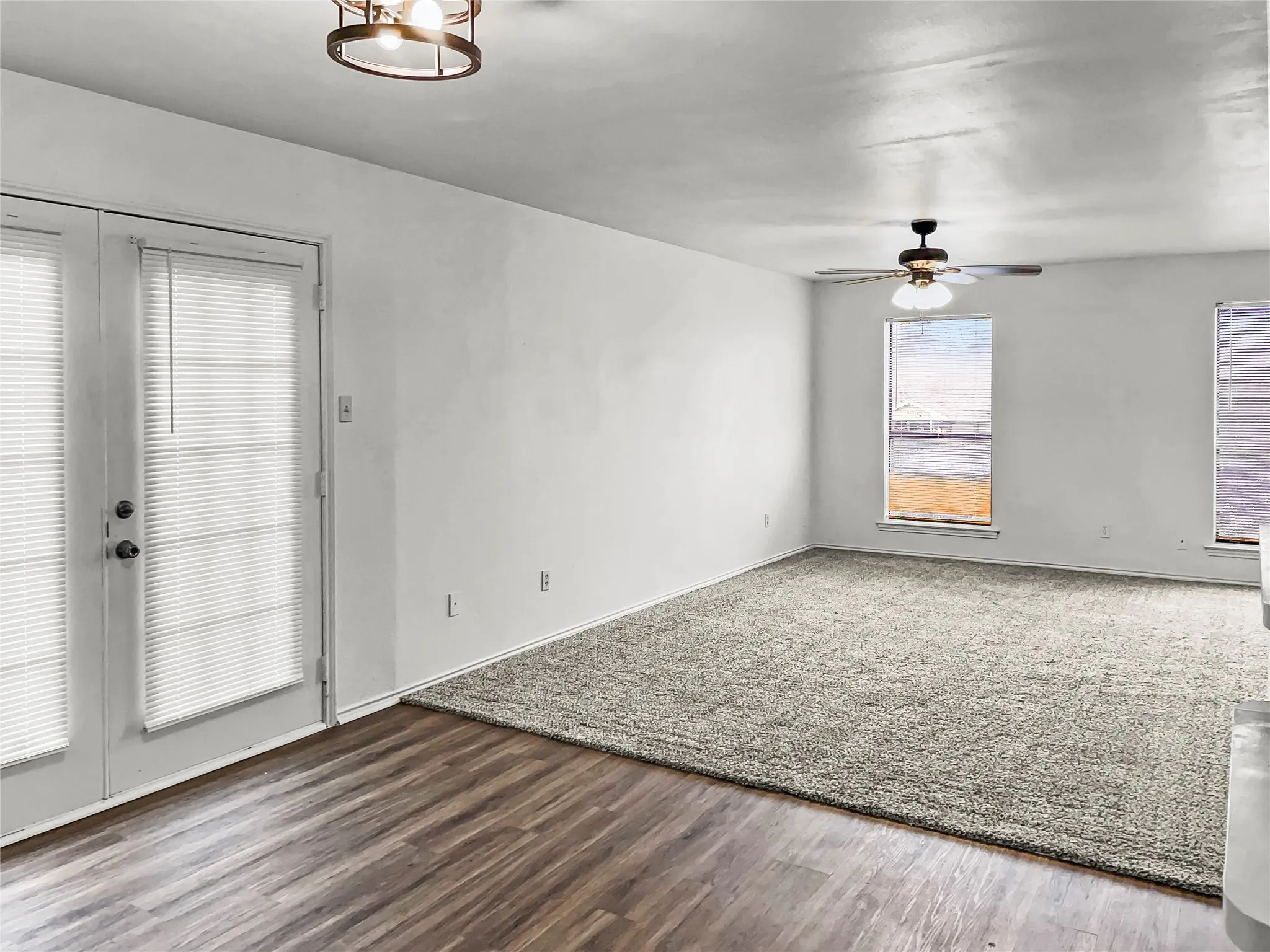 Single Family Residence For Rent in Tarrant County , 4100 Green Acres Circle, Arlington, Texas 76017, 5 Bedroom, 3 Bathroom, Garage spaces, 2,522 Sqft, built in 1983, mls#21377505, Real Estate Agent in Arlington, Homes For Rent in Tarrant county, Homes For Rent in Arlington, Realtor in Arlington Texas, Real Estate Brokerage Independent Realty Texas, Luminita Cordes Realtor