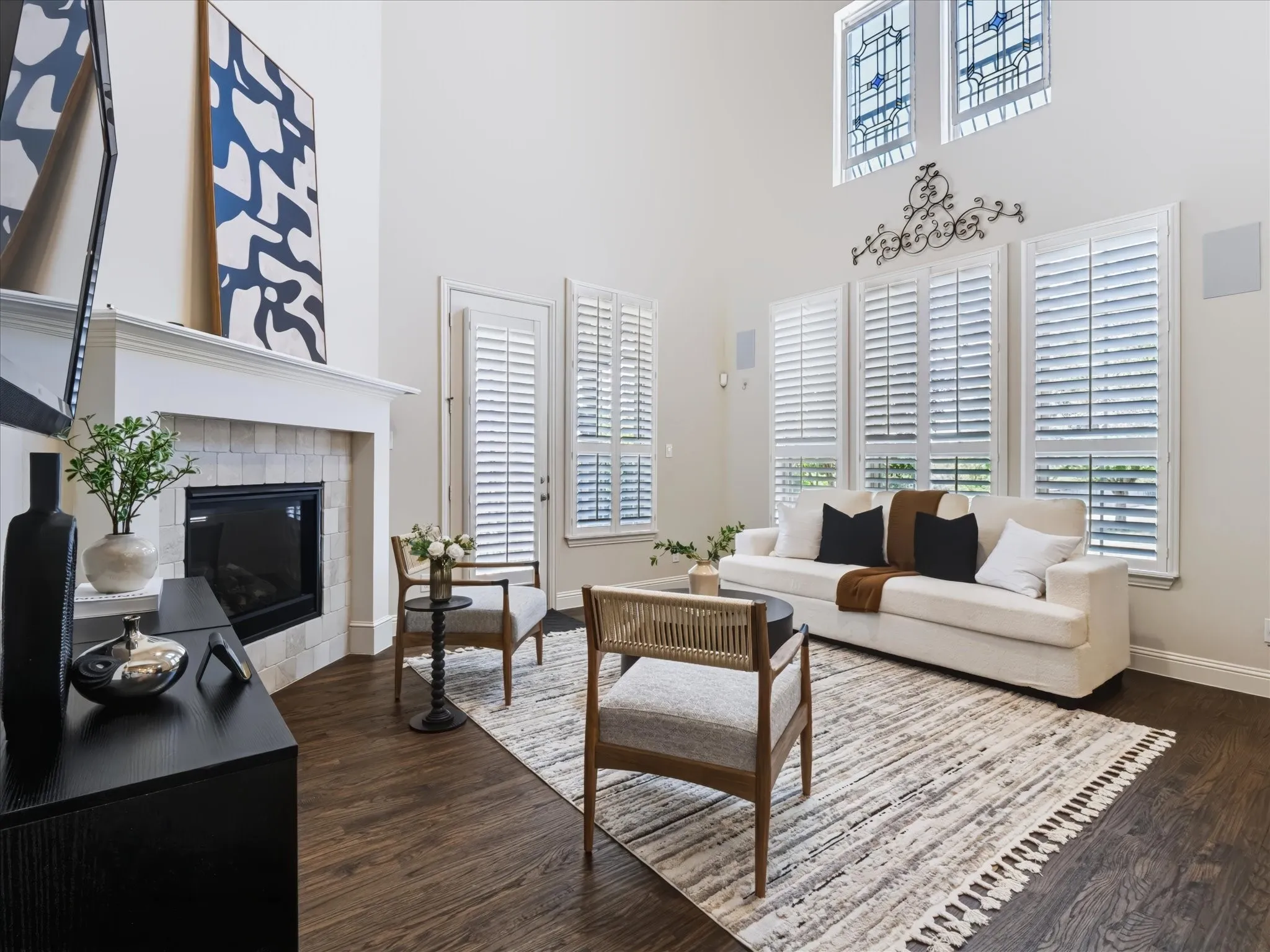 Single Family Residence For Rent in Dallas County , 291 Moorland Drive, Richardson, Texas 75080, 3 Bedroom, 3 Bathroom, 2 Garage spaces, 2,294 Sqft, built in 2017, mls#21394835, Real Estate Agent in Richardson, Homes For Rent in Dallas county, Homes For Rent in Richardson, Realtor in Richardson Texas, Real Estate Brokerage Independent Realty Texas, Luminita Cordes Realtor