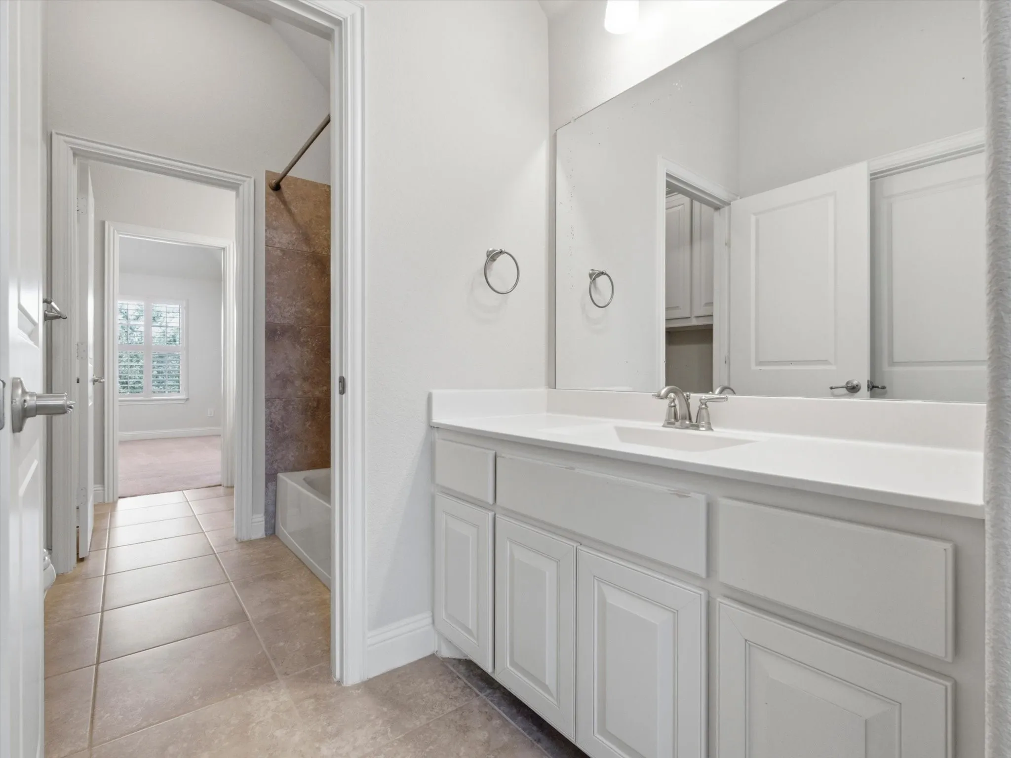 Single Family Residence For Rent in Dallas County , 291 Moorland Drive, Richardson, Texas 75080, 3 Bedroom, 3 Bathroom, 2 Garage spaces, 2,294 Sqft, built in 2017, mls#21394835, Real Estate Agent in Richardson, Homes For Rent in Dallas county, Homes For Rent in Richardson, Realtor in Richardson Texas, Real Estate Brokerage Independent Realty Texas, Luminita Cordes Realtor