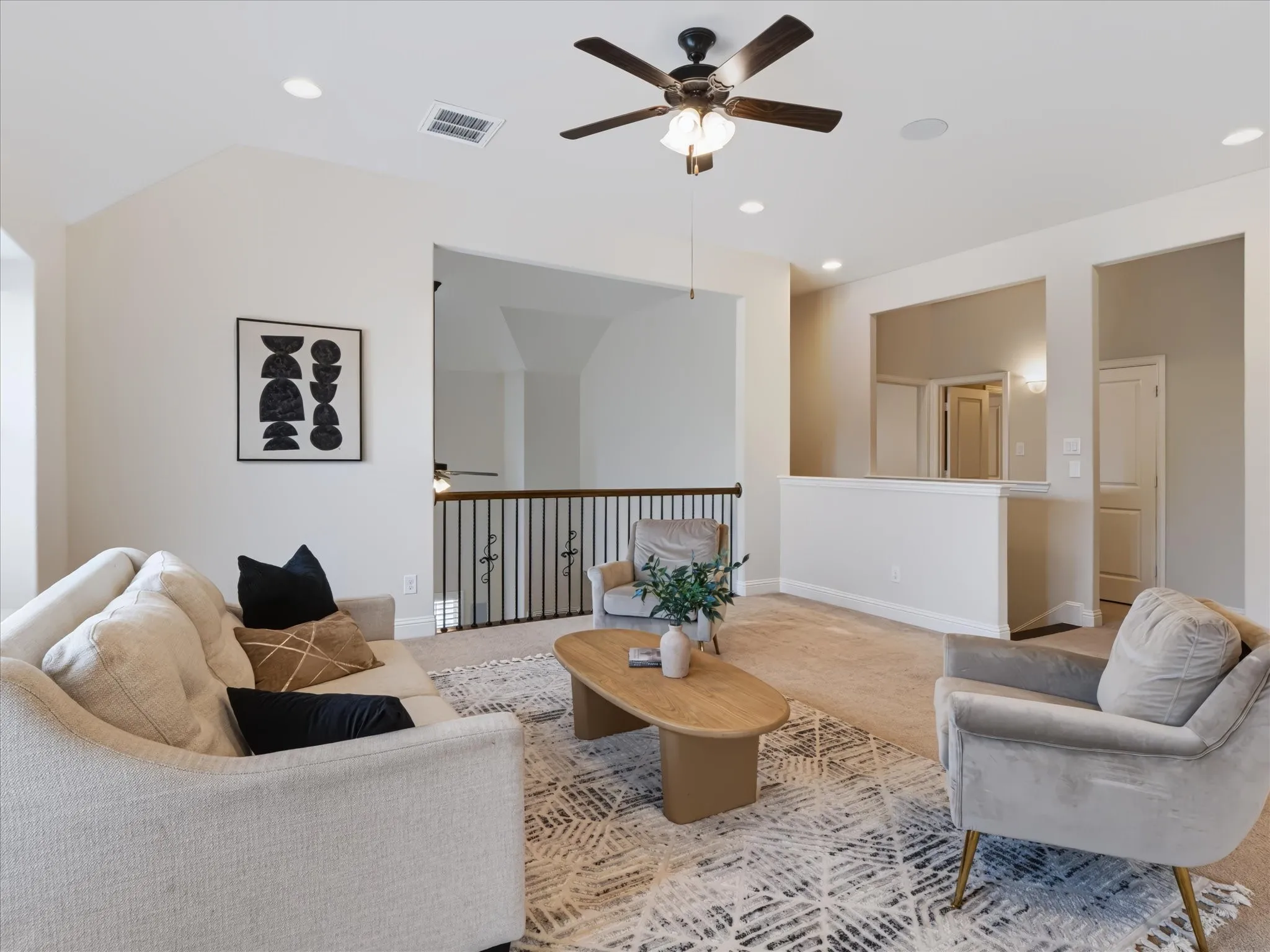 Single Family Residence For Rent in Dallas County , 291 Moorland Drive, Richardson, Texas 75080, 3 Bedroom, 3 Bathroom, 2 Garage spaces, 2,294 Sqft, built in 2017, mls#21394835, Real Estate Agent in Richardson, Homes For Rent in Dallas county, Homes For Rent in Richardson, Realtor in Richardson Texas, Real Estate Brokerage Independent Realty Texas, Luminita Cordes Realtor